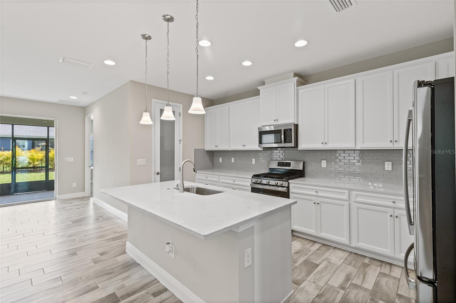 5607 LIMELIGHT DR, APOLLO BEACH, FL, 33572