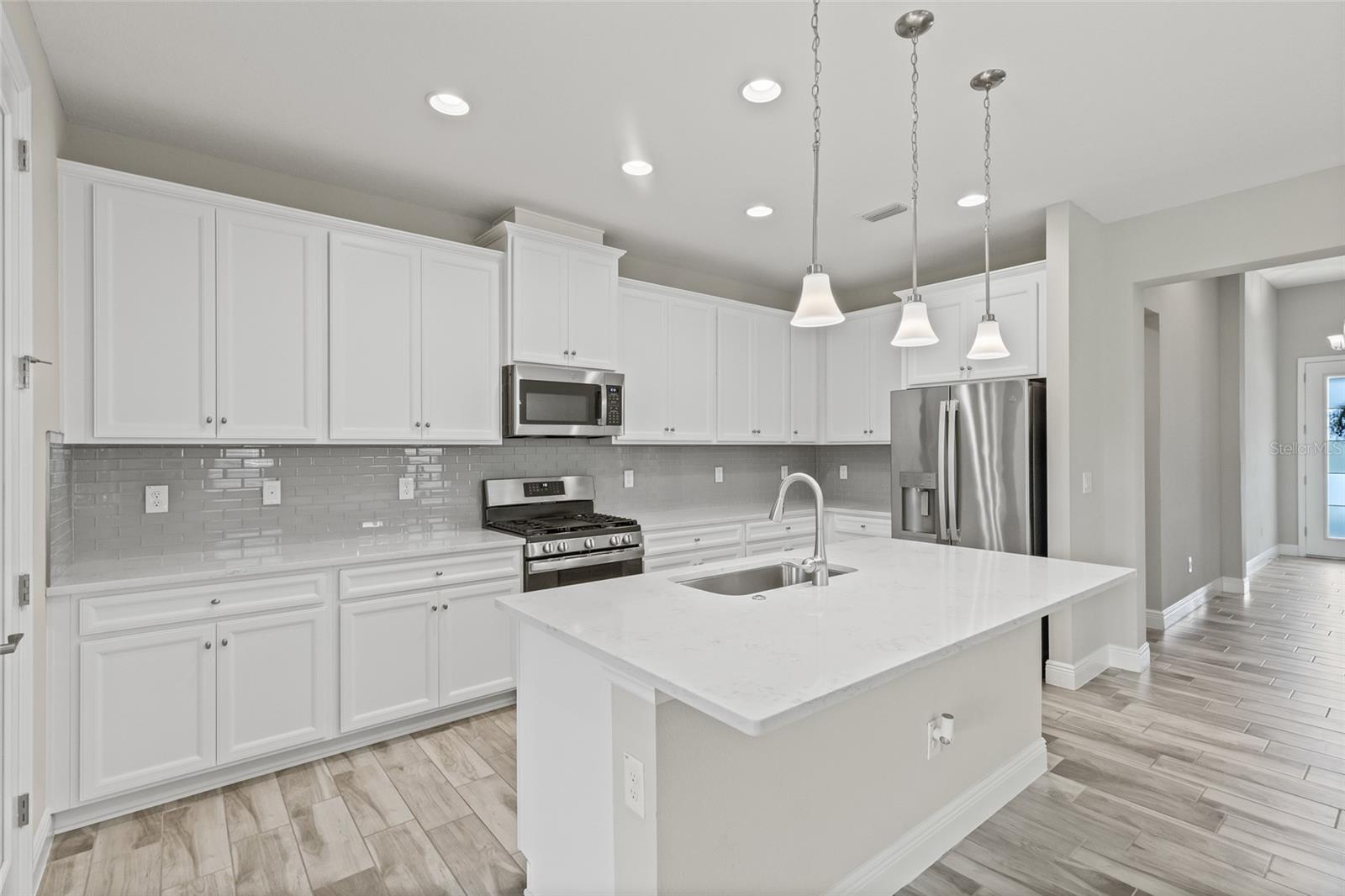 5607 LIMELIGHT DR, APOLLO BEACH, FL, 33572