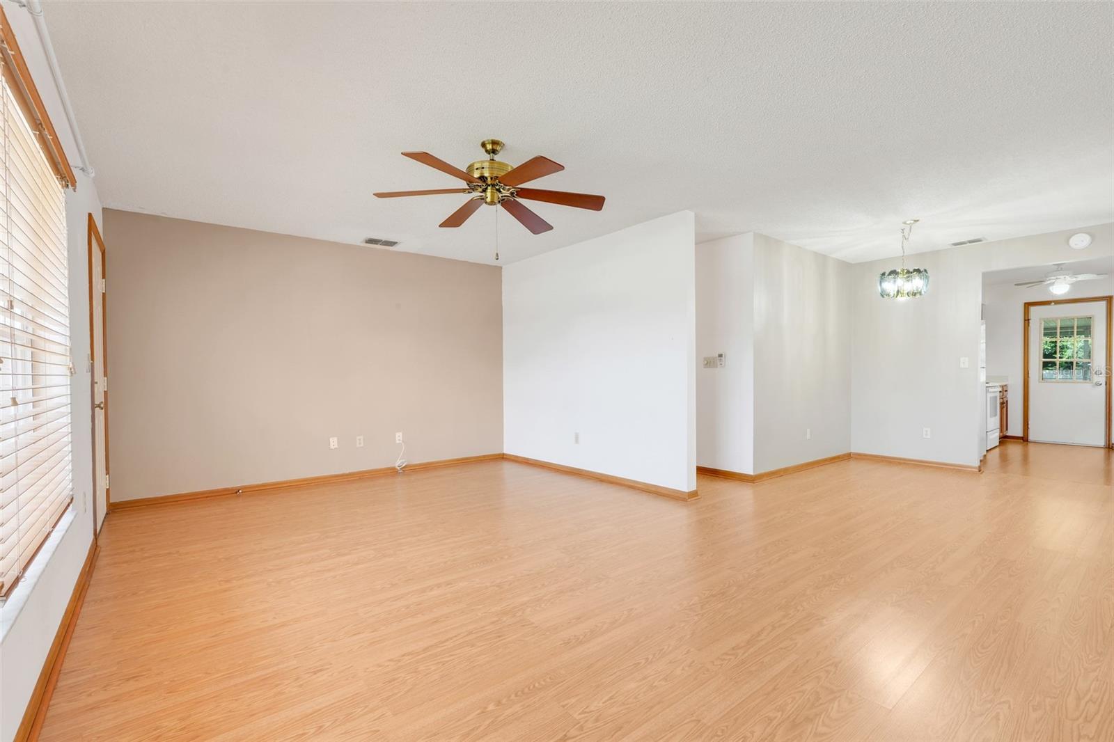 1467 DISSTON AVE, CLERMONT, FL, 34711