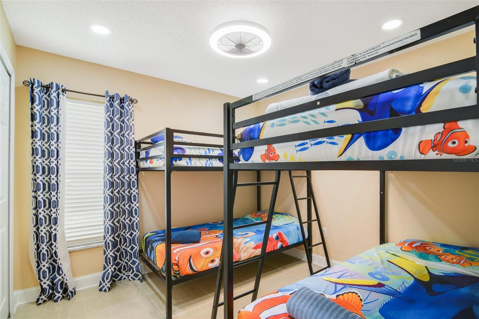 1306 CASTERTON CIR, DAVENPORT, FL, 33897