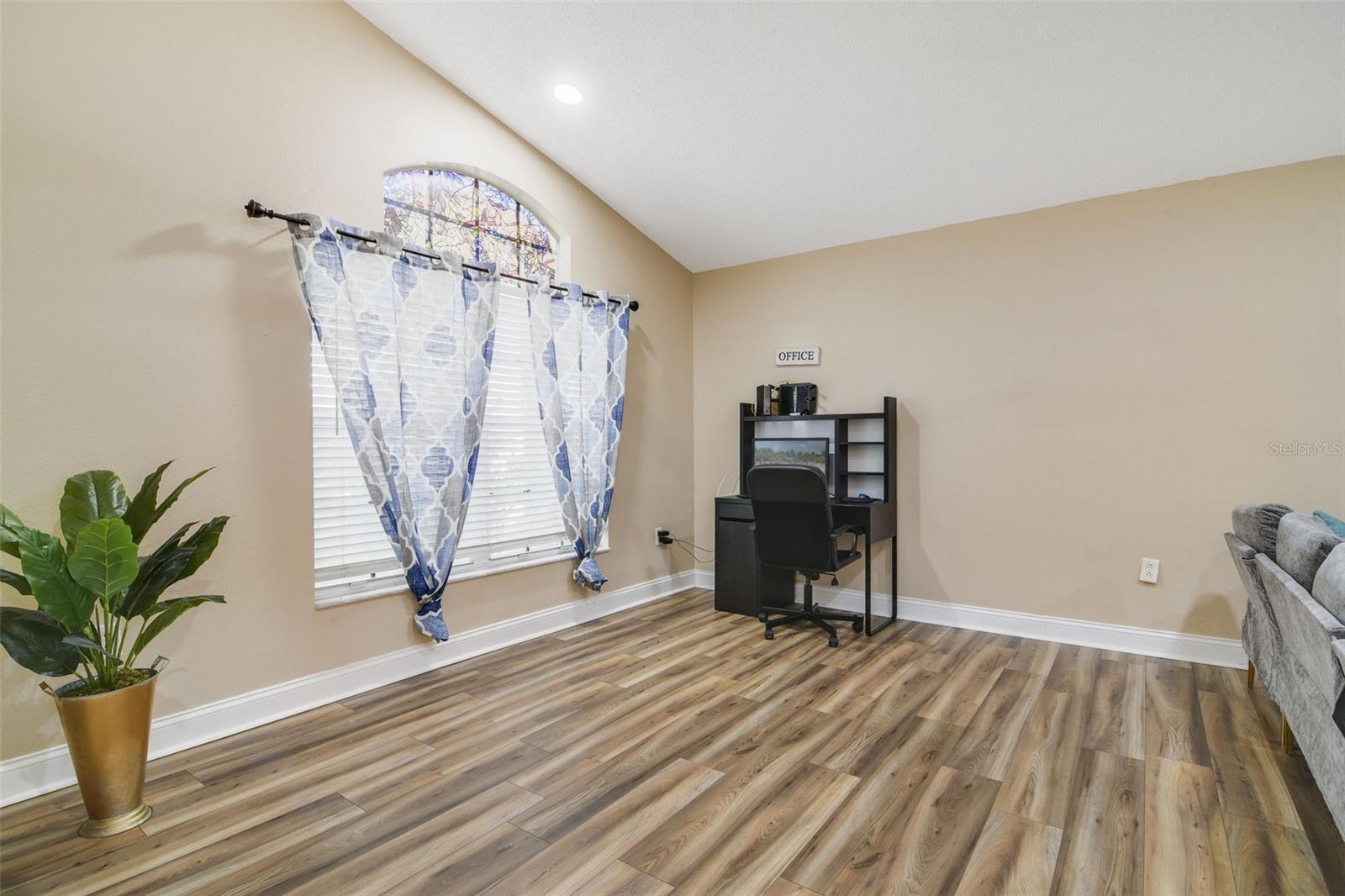 1306 CASTERTON CIR, DAVENPORT, FL, 33897