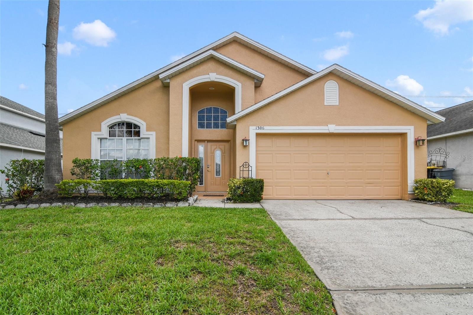 1306 CASTERTON CIR, DAVENPORT, FL, 33897
