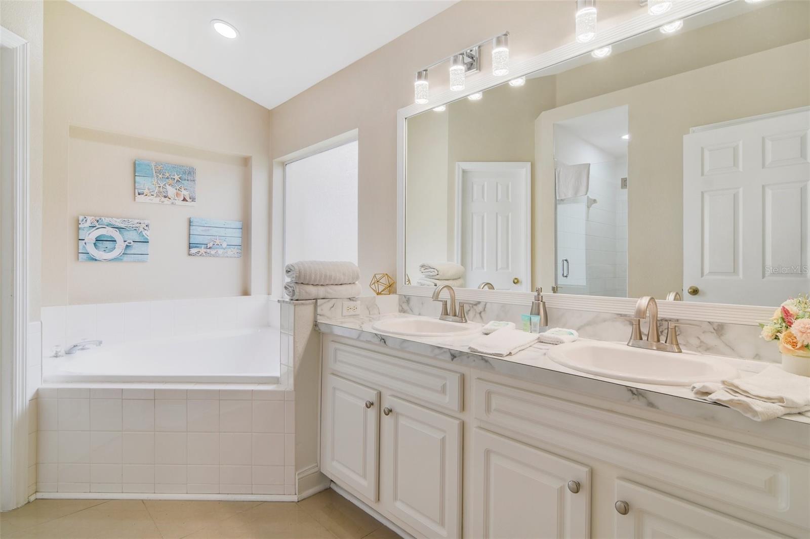 1306 CASTERTON CIR, DAVENPORT, FL, 33897