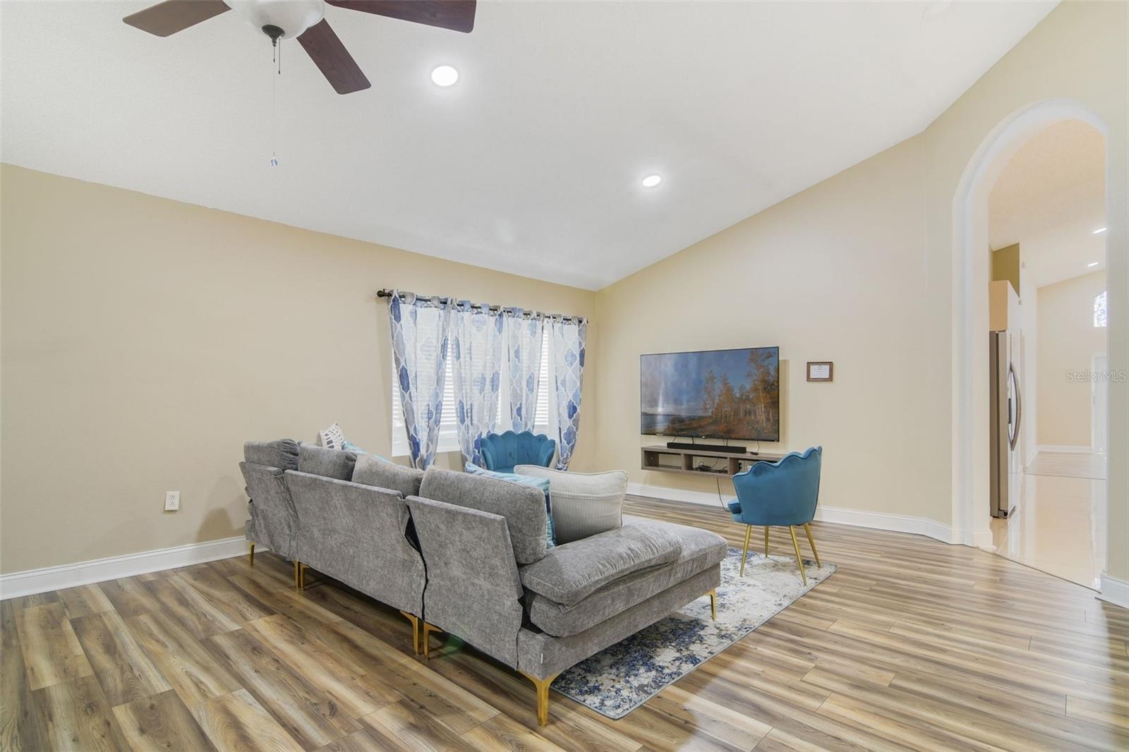 1306 CASTERTON CIR, DAVENPORT, FL, 33897