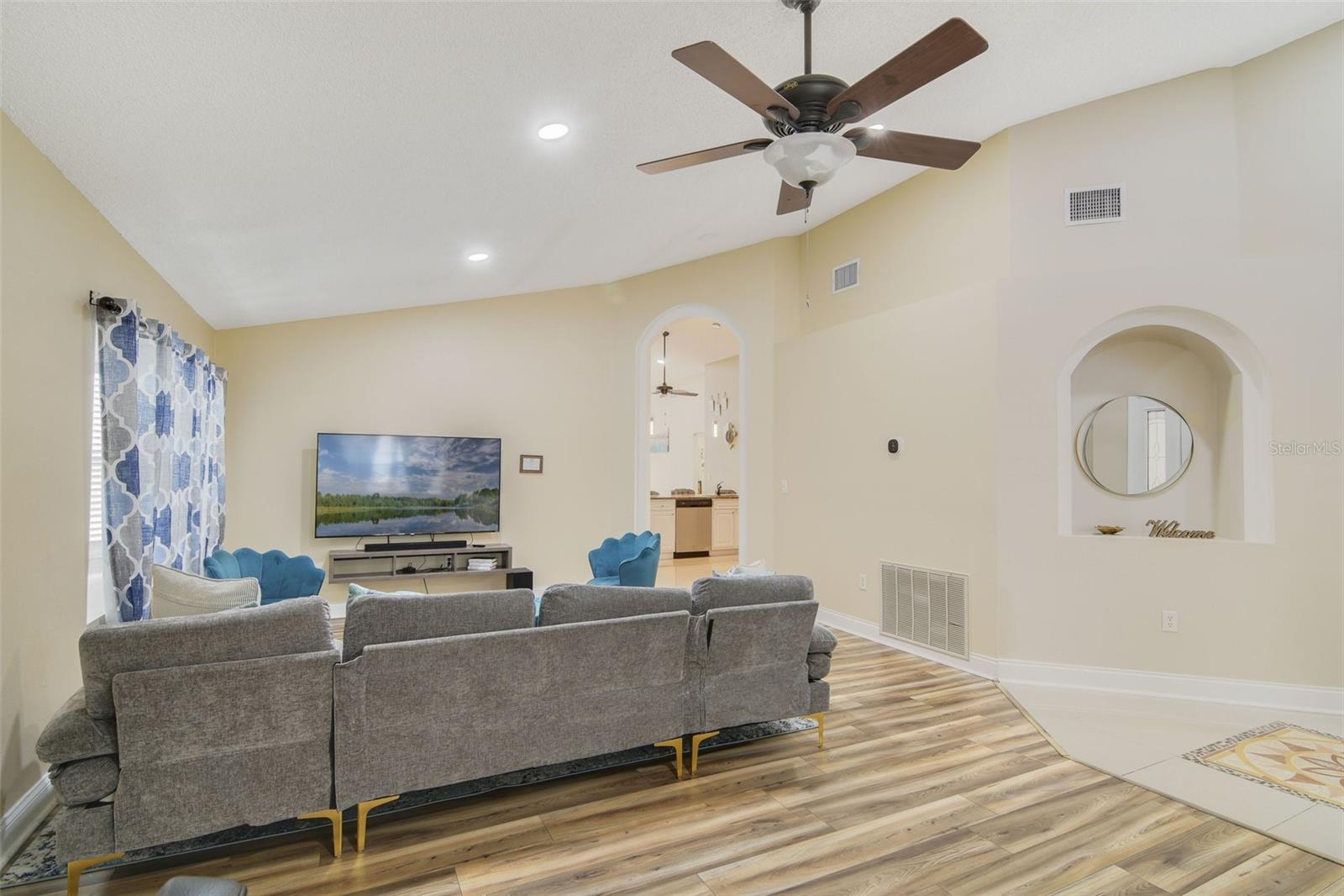 1306 CASTERTON CIR, DAVENPORT, FL, 33897