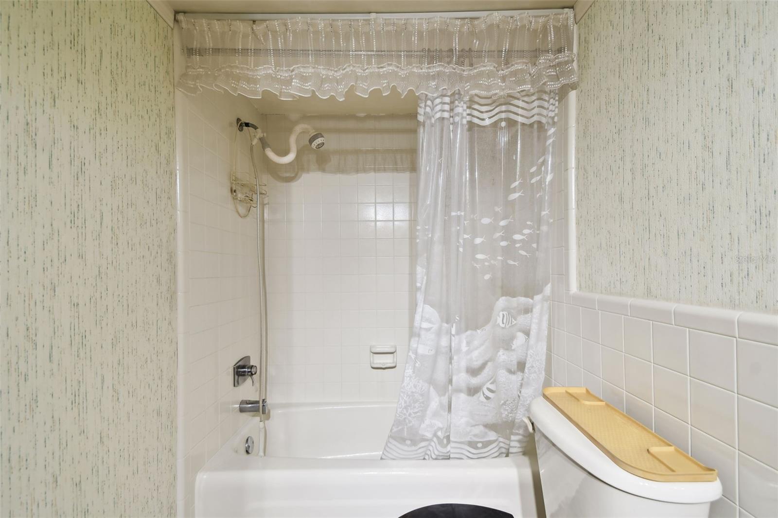 2101 SUNSET POINT RD #201, CLEARWATER, FL, 33765