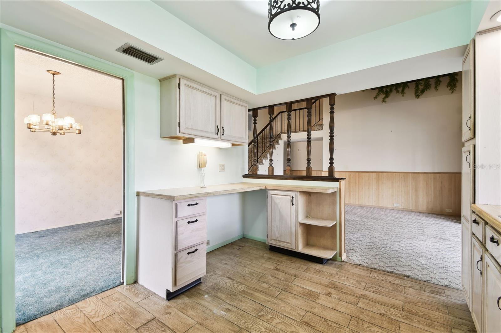 2101 SUNSET POINT RD #201, CLEARWATER, FL, 33765