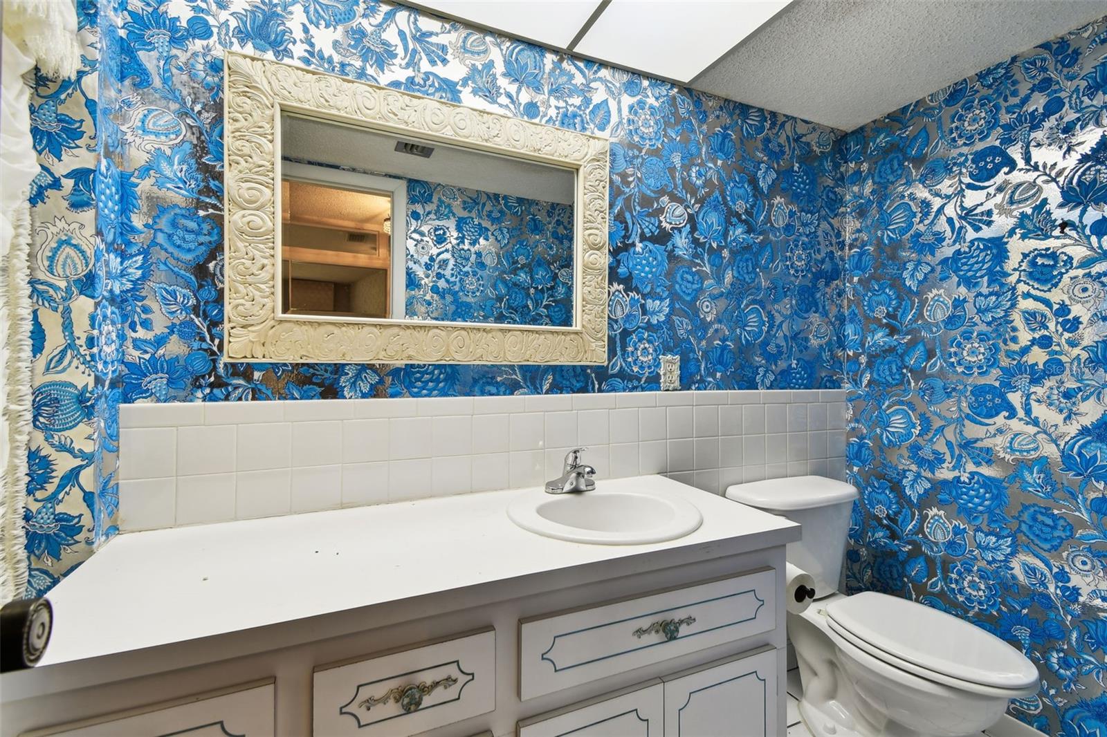 2101 SUNSET POINT RD #201, CLEARWATER, FL, 33765