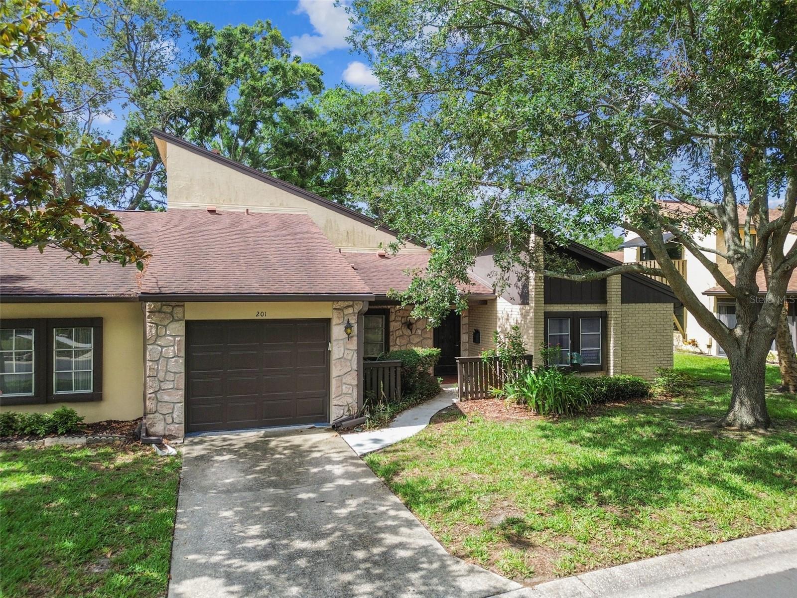 2101 SUNSET POINT RD #201, CLEARWATER, FL, 33765