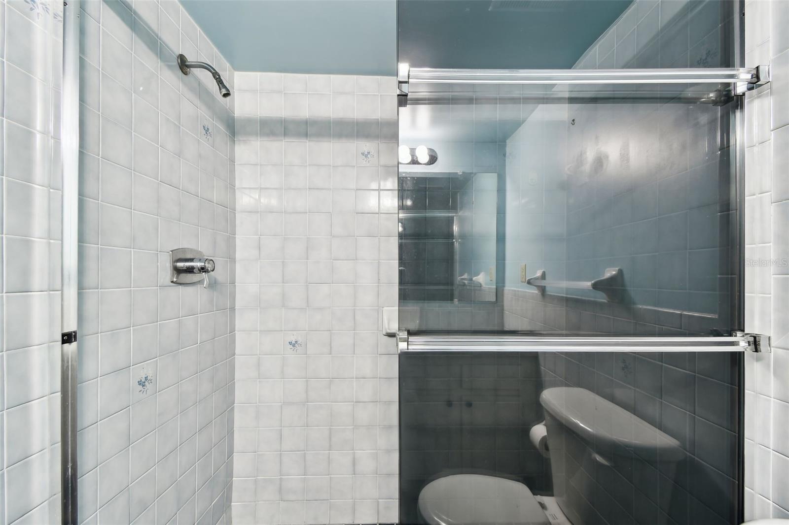 2101 SUNSET POINT RD #201, CLEARWATER, FL, 33765