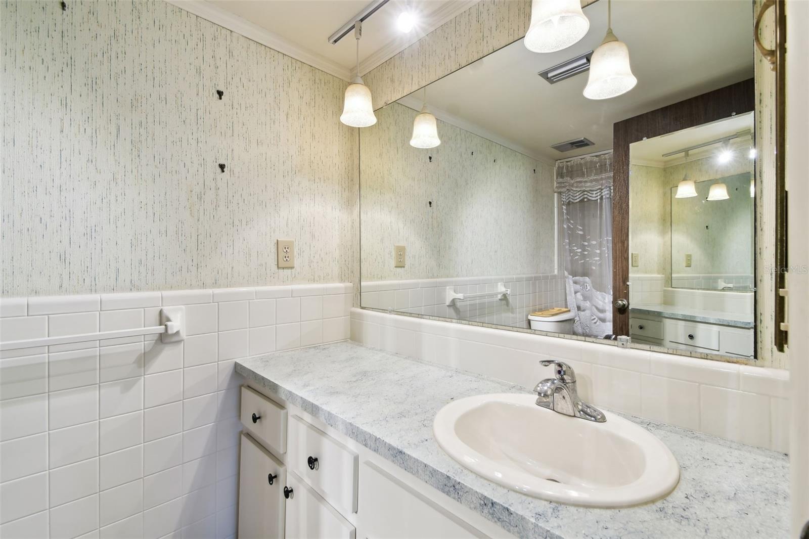 2101 SUNSET POINT RD #201, CLEARWATER, FL, 33765