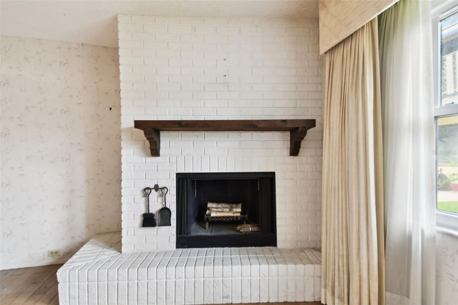 2101 SUNSET POINT RD #201, CLEARWATER, FL, 33765