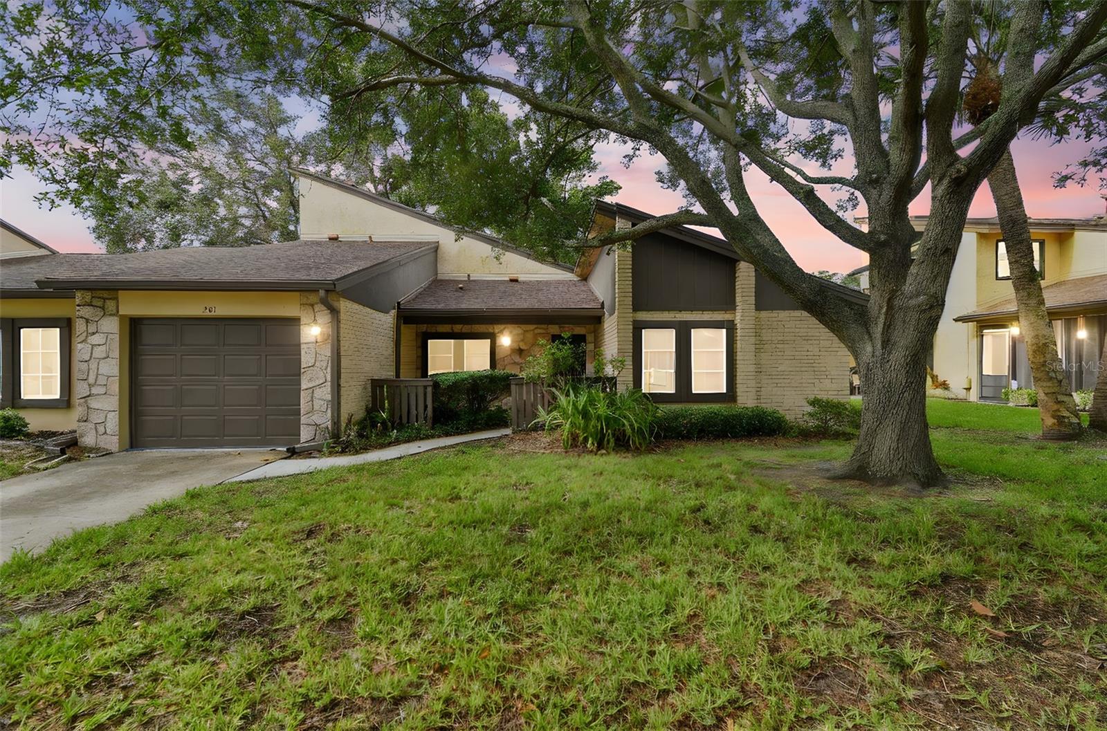 2101 SUNSET POINT RD #201, CLEARWATER, FL, 33765