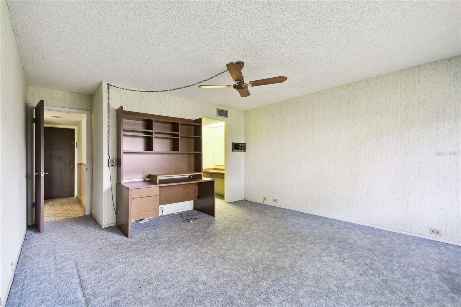 2101 SUNSET POINT RD #201, CLEARWATER, FL, 33765