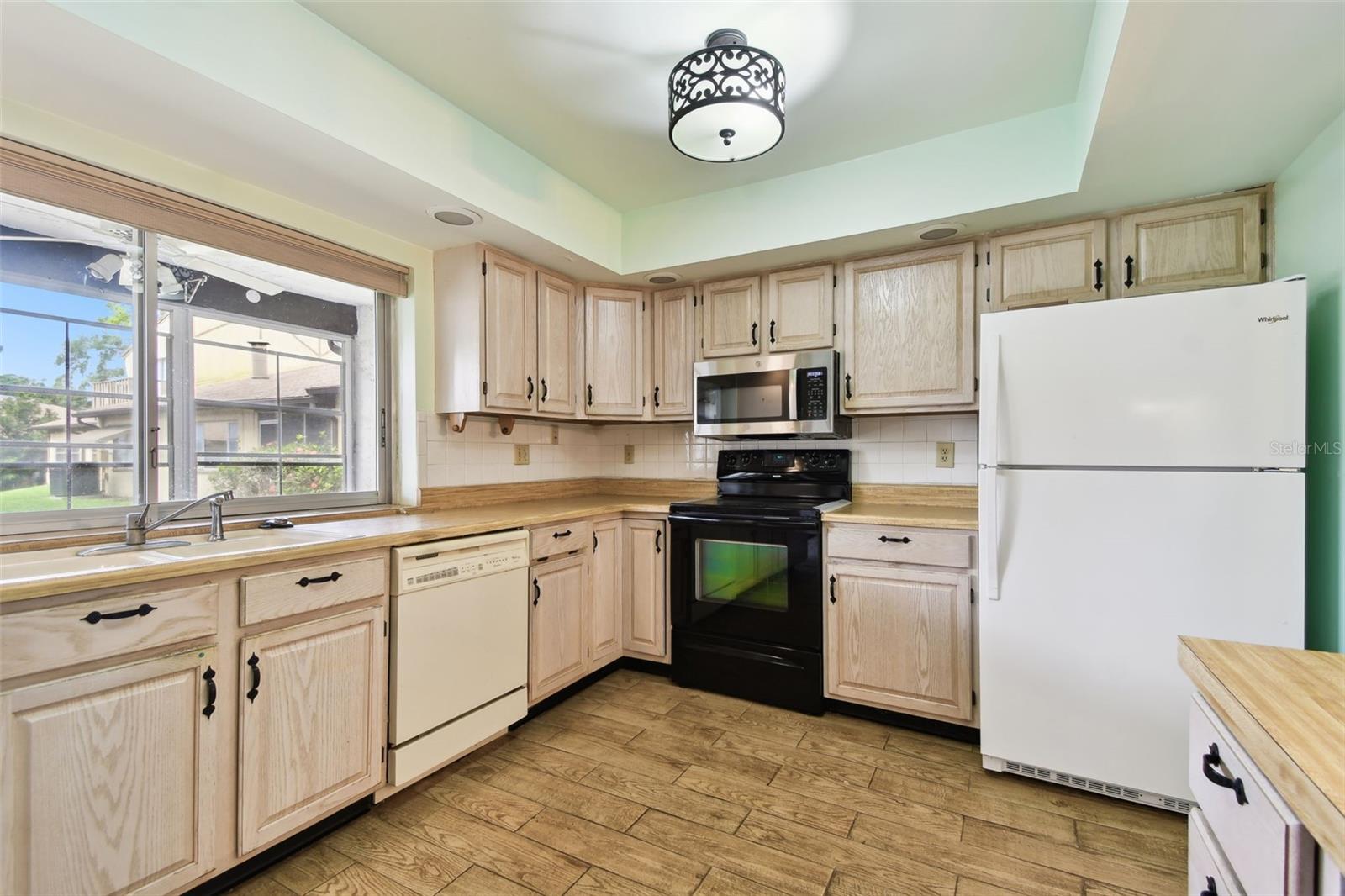 2101 SUNSET POINT RD #201, CLEARWATER, FL, 33765