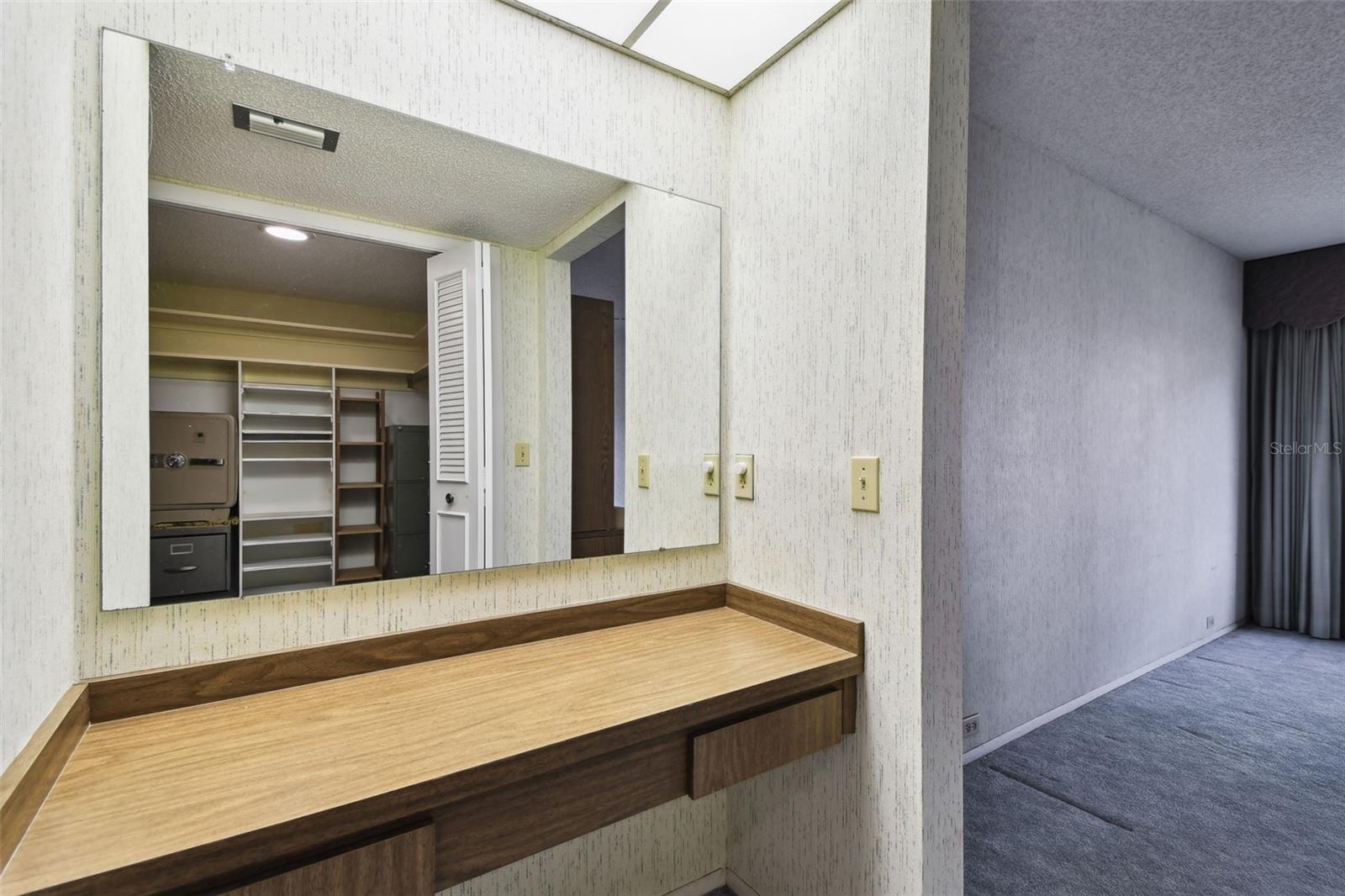 2101 SUNSET POINT RD #201, CLEARWATER, FL, 33765