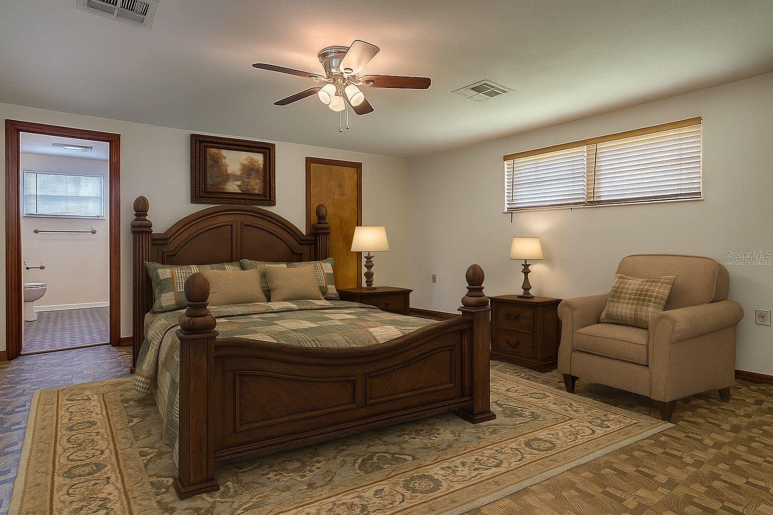 6731 LAKE GRIFFIN RD, LADY LAKE, FL, 32159