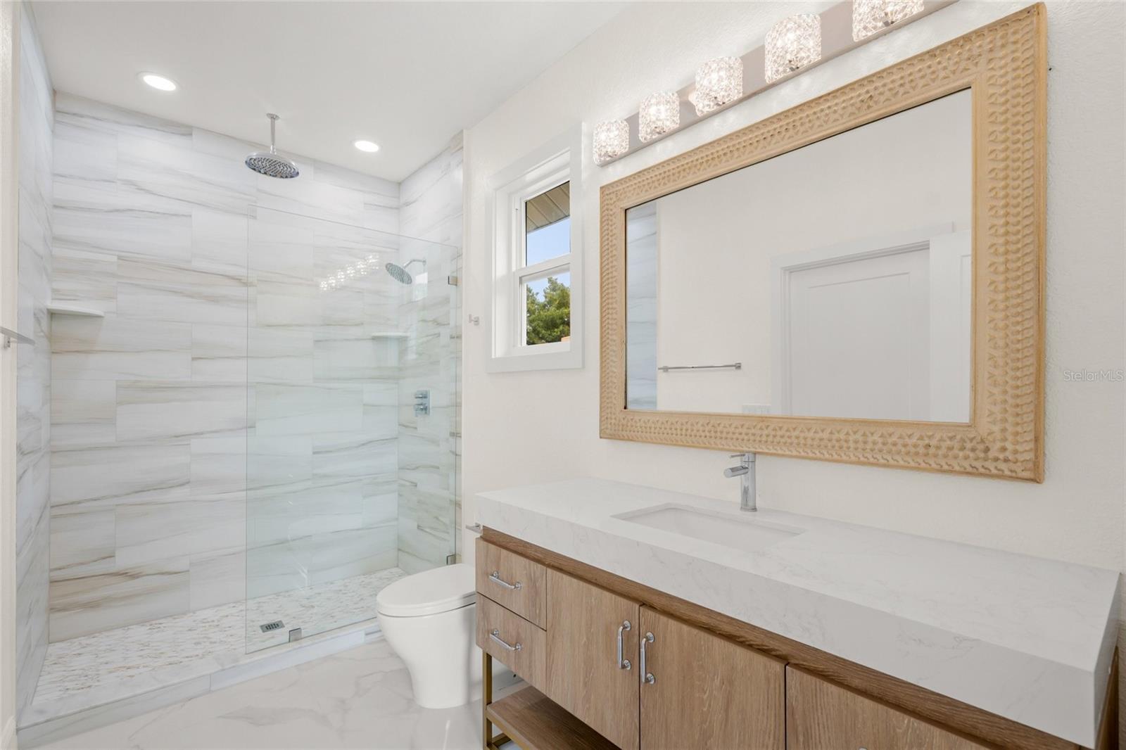 A4655955 Property Photo