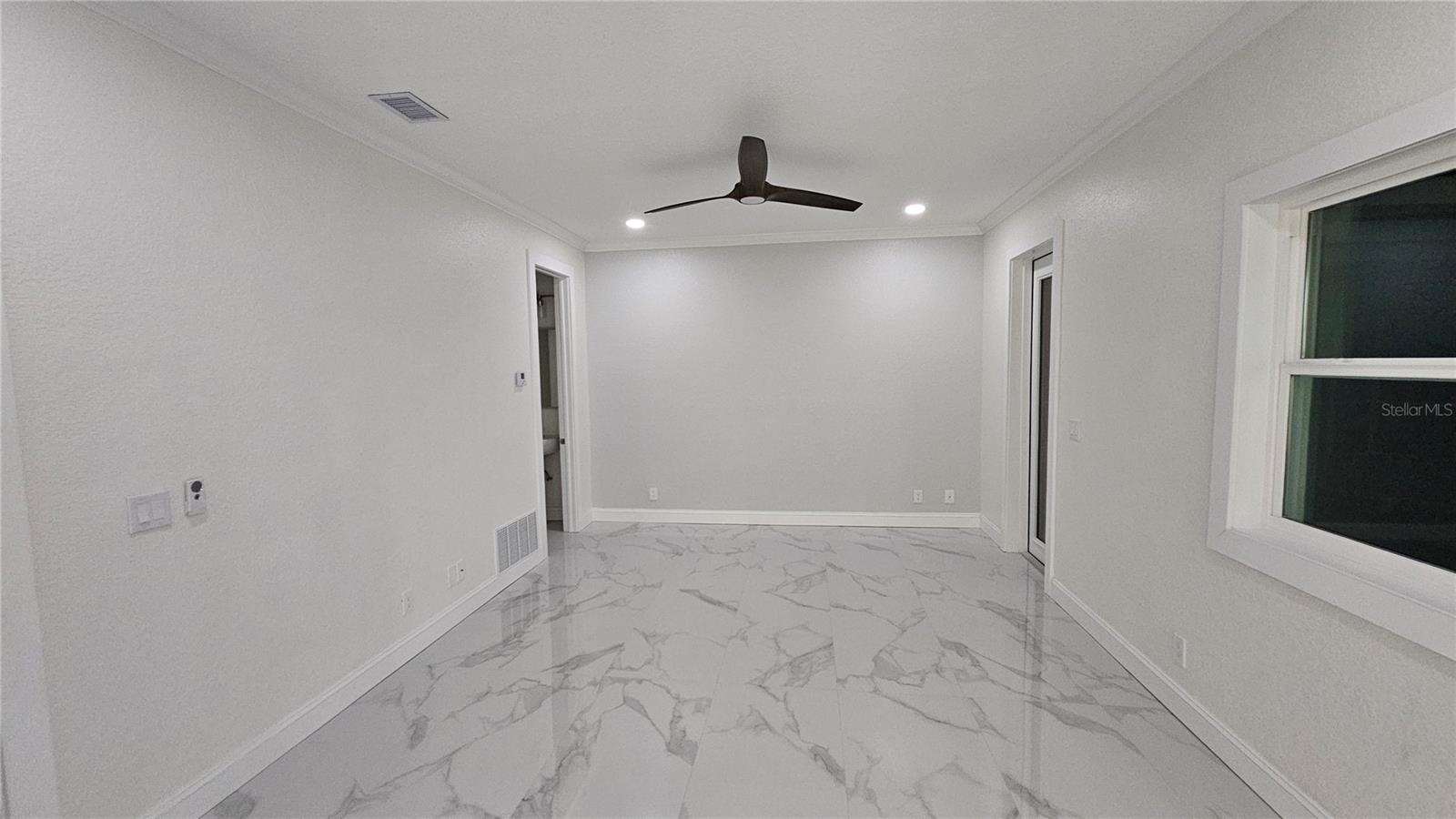 A4655955 Property Photo