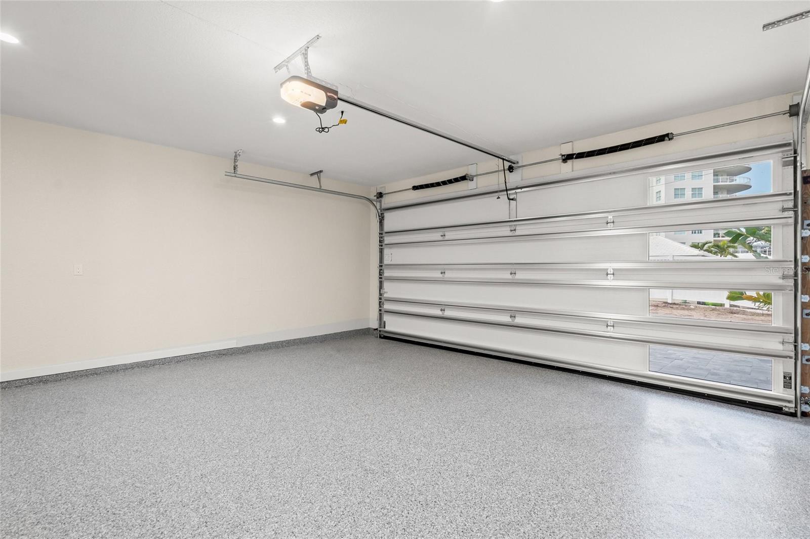 A4655955 Property Photo