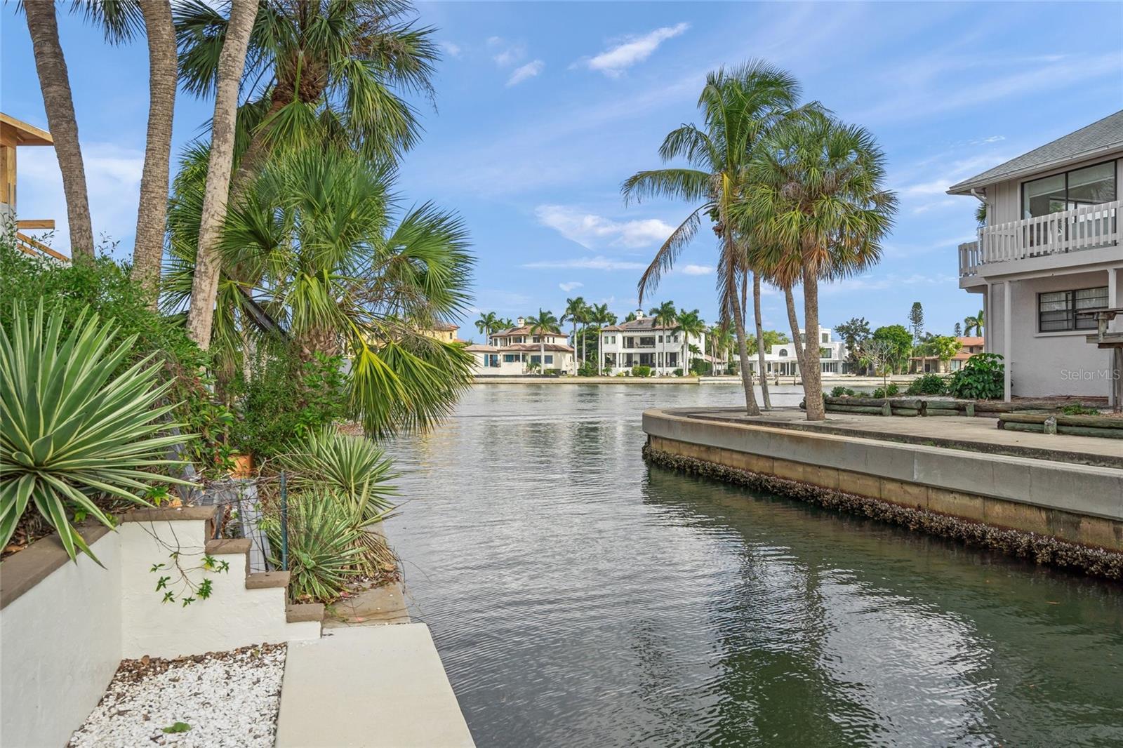 A4655955 Property Photo