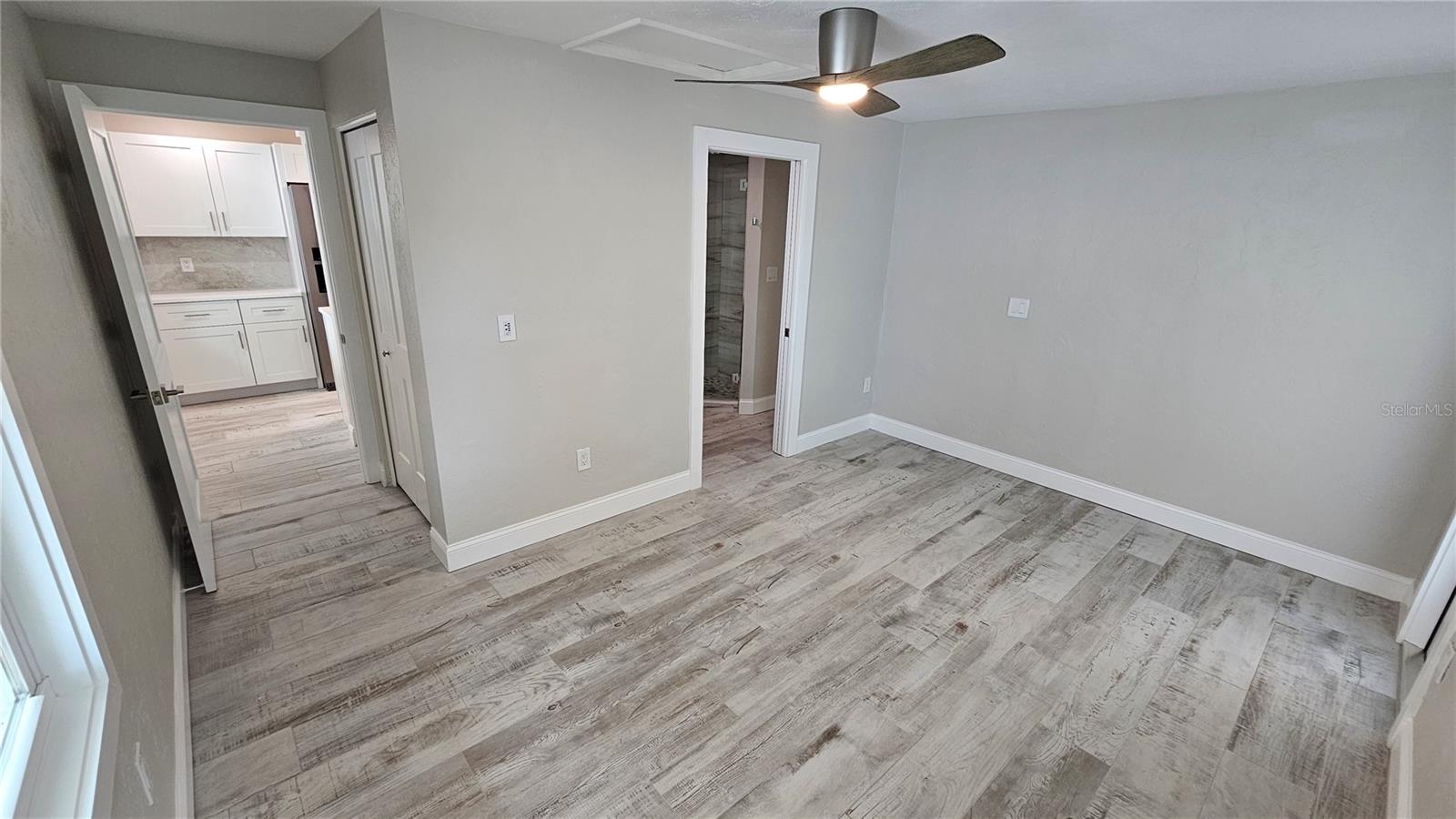 A4655955 Property Photo