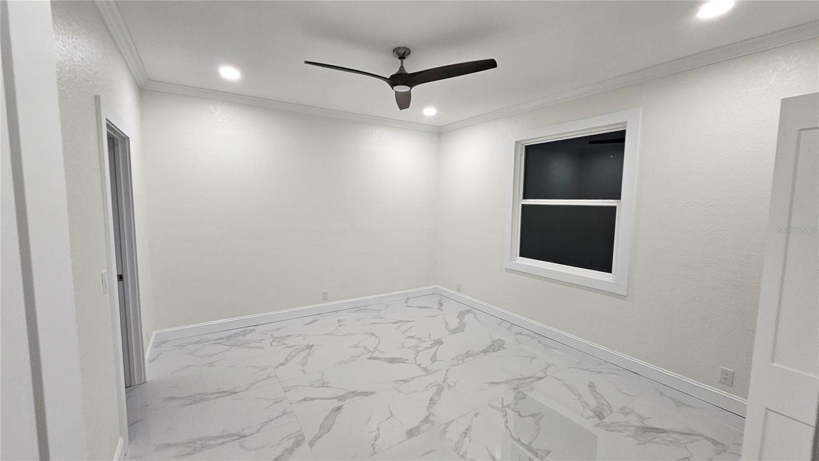 A4655955 Property Photo