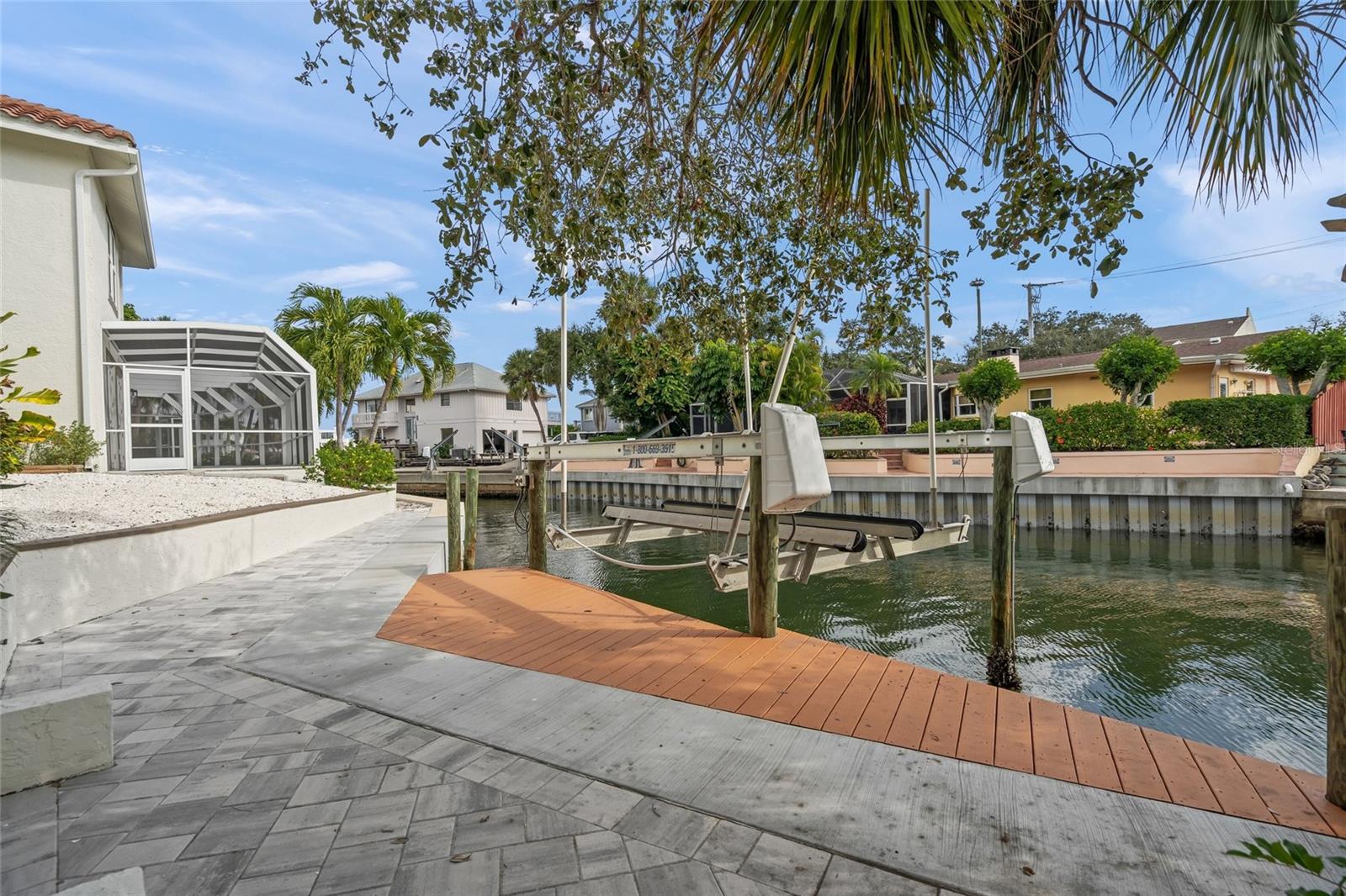 A4655955 Property Photo