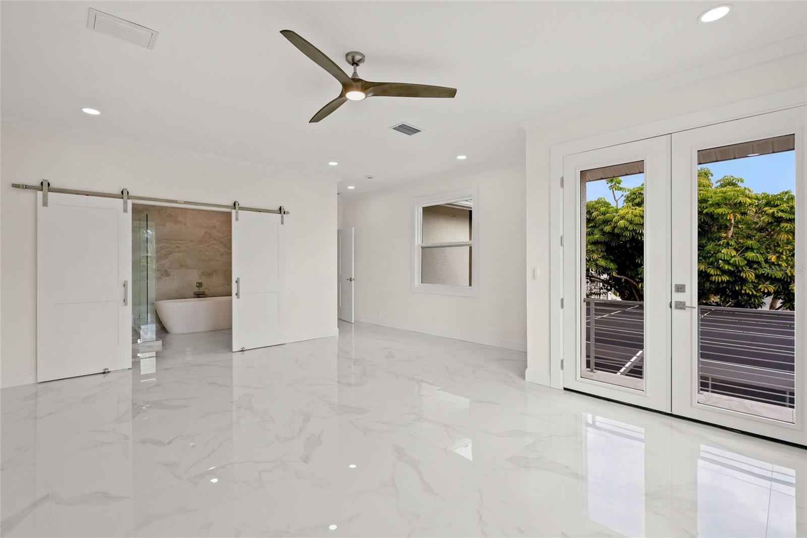 A4655955 Property Photo