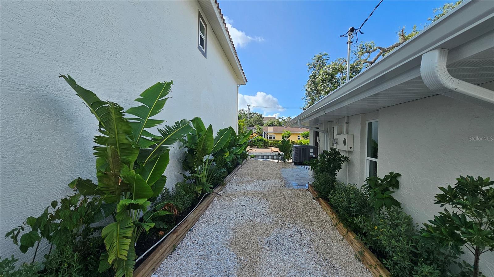 A4655955 Property Photo