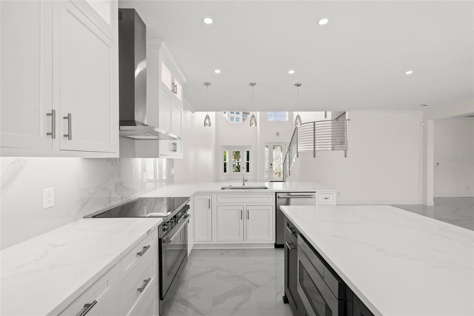 A4655955 Property Photo