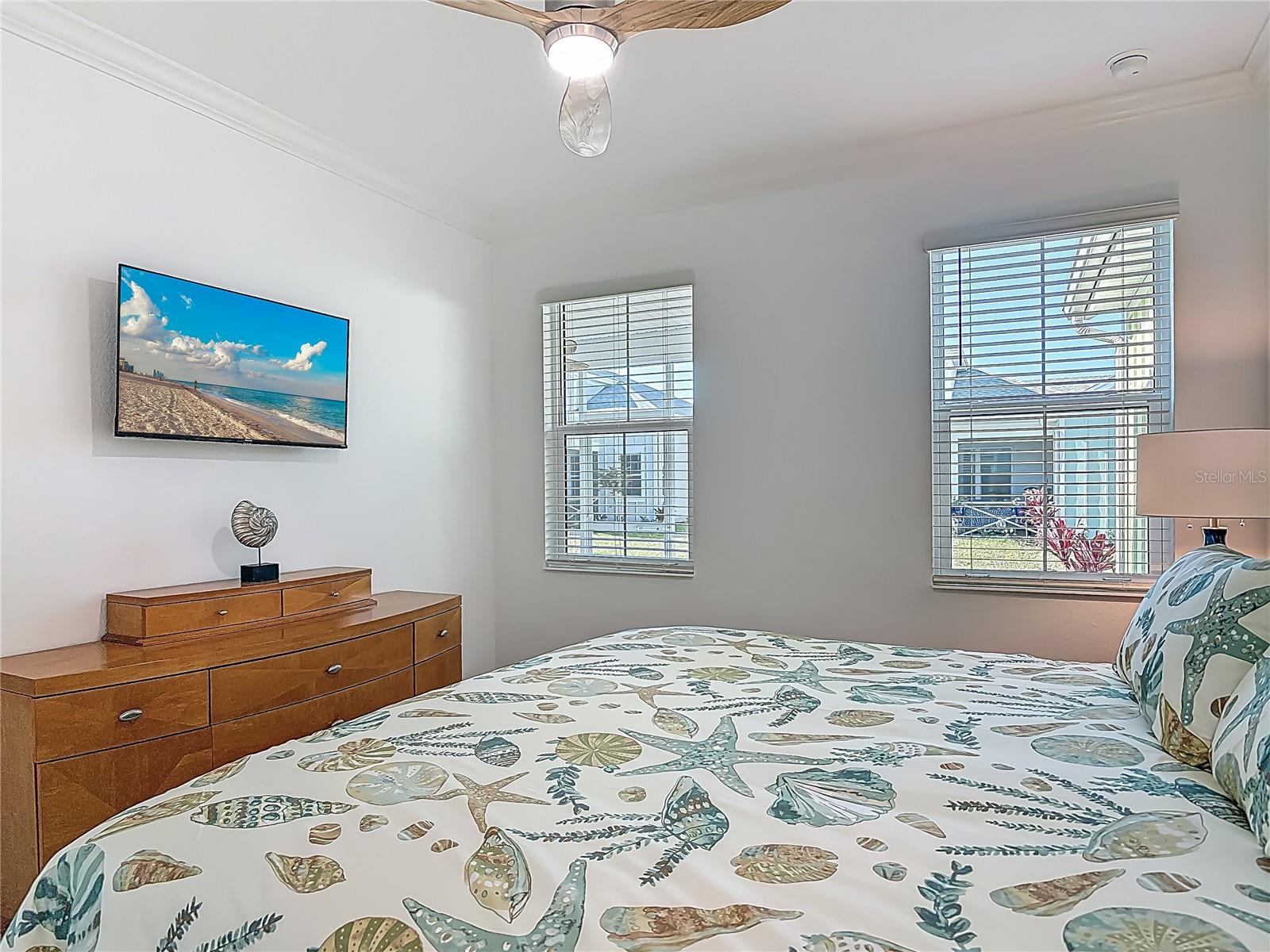 390 GYPSY PALACE LN, DAYTONA BEACH, FL, 32124