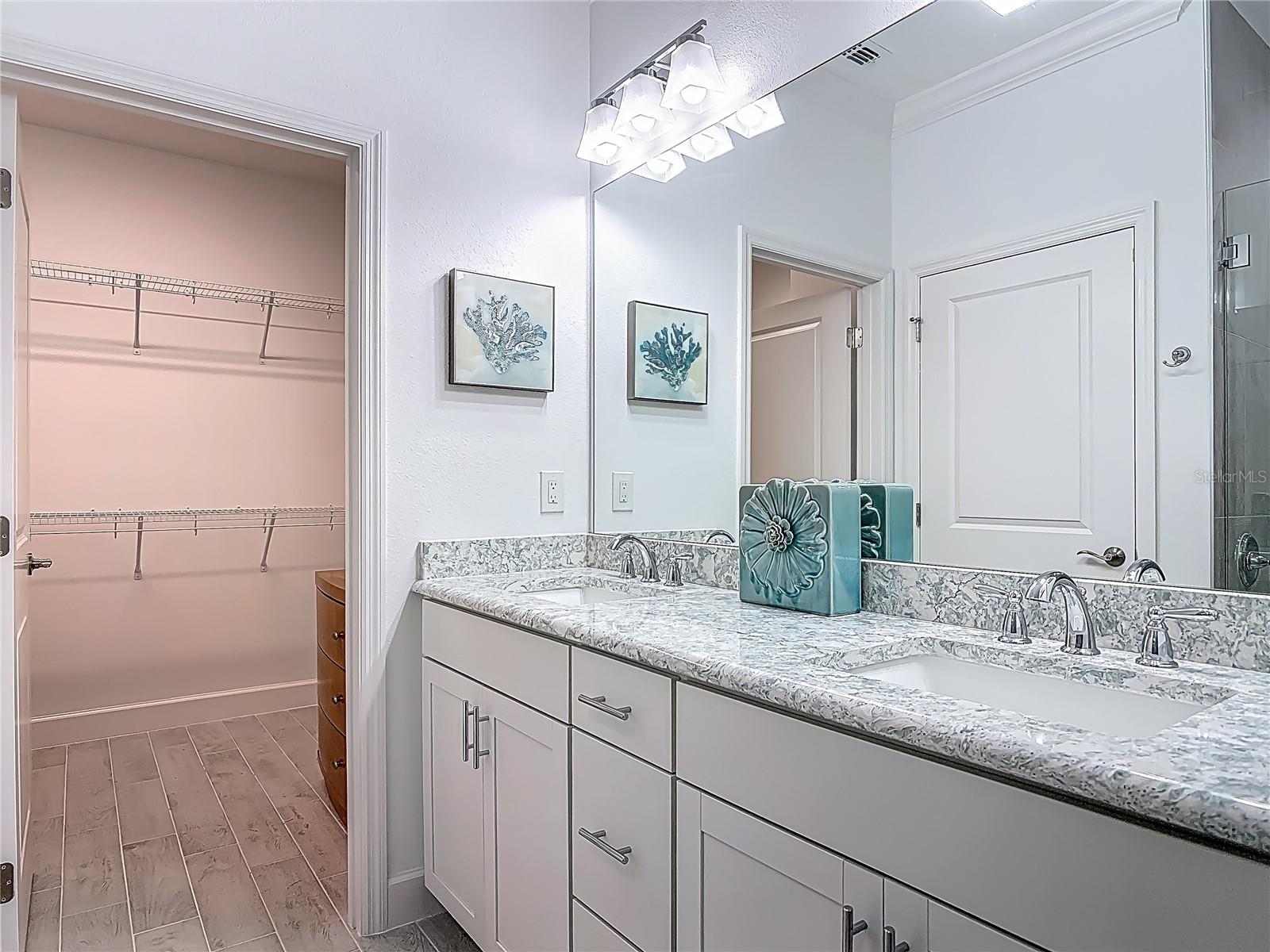 390 GYPSY PALACE LN, DAYTONA BEACH, FL, 32124