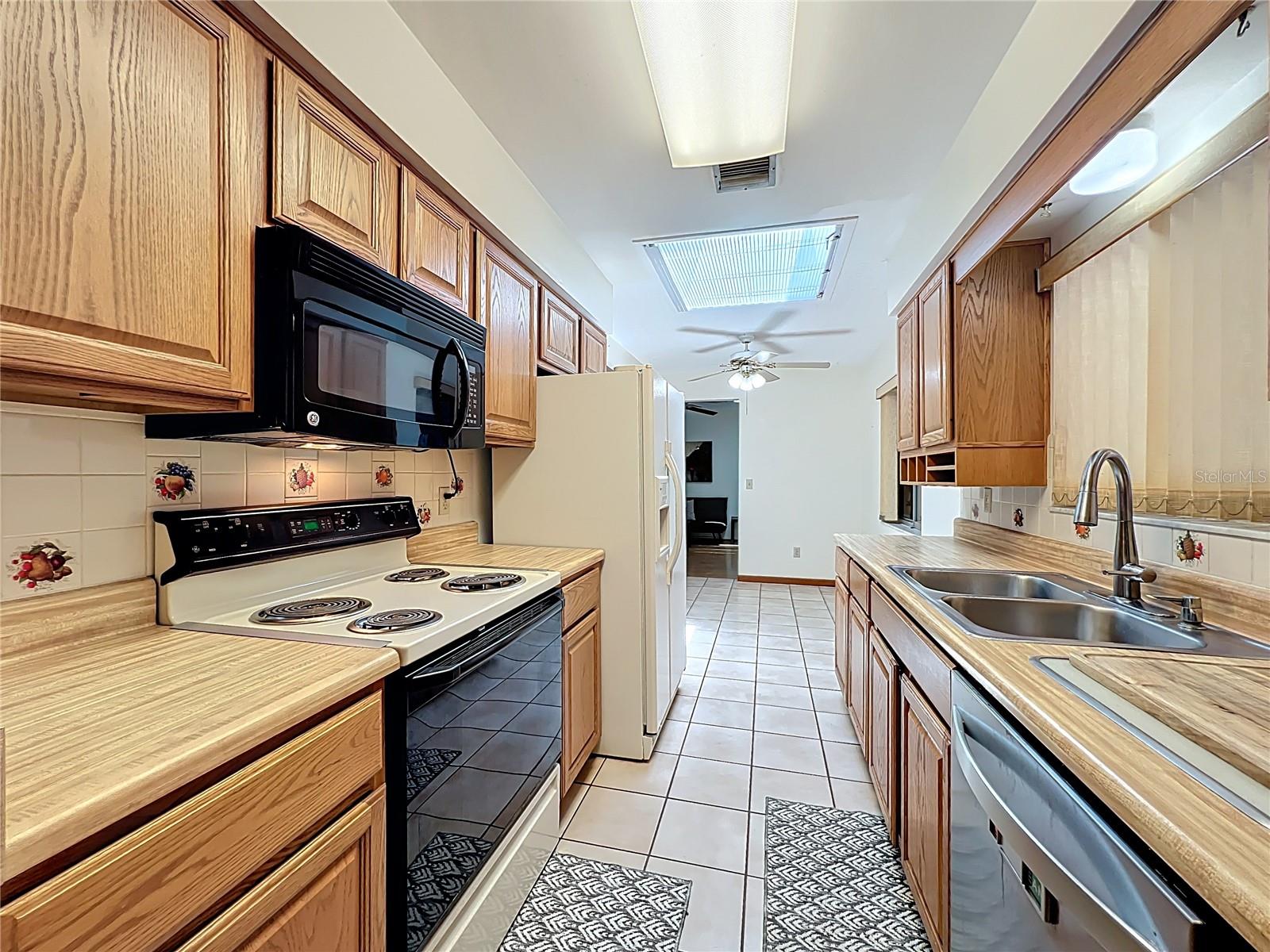 8346 MATTITUCK CIR, ORLANDO, FL, 32829