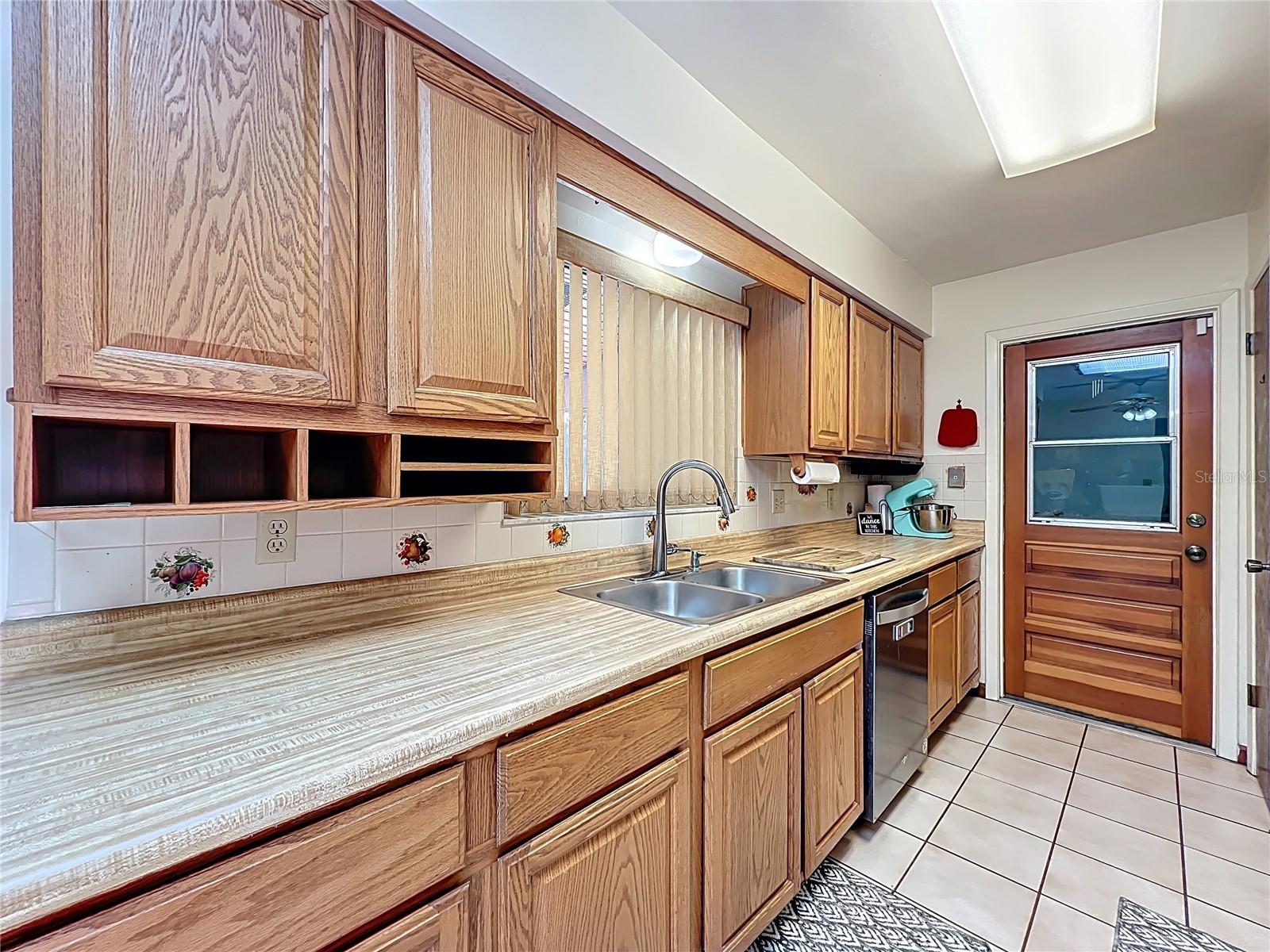 8346 MATTITUCK CIR, ORLANDO, FL, 32829