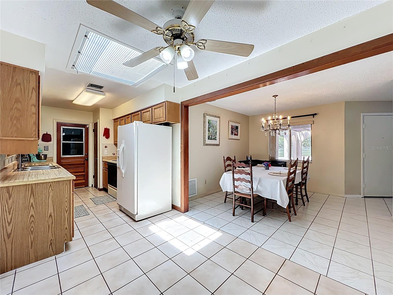 8346 MATTITUCK CIR, ORLANDO, FL, 32829