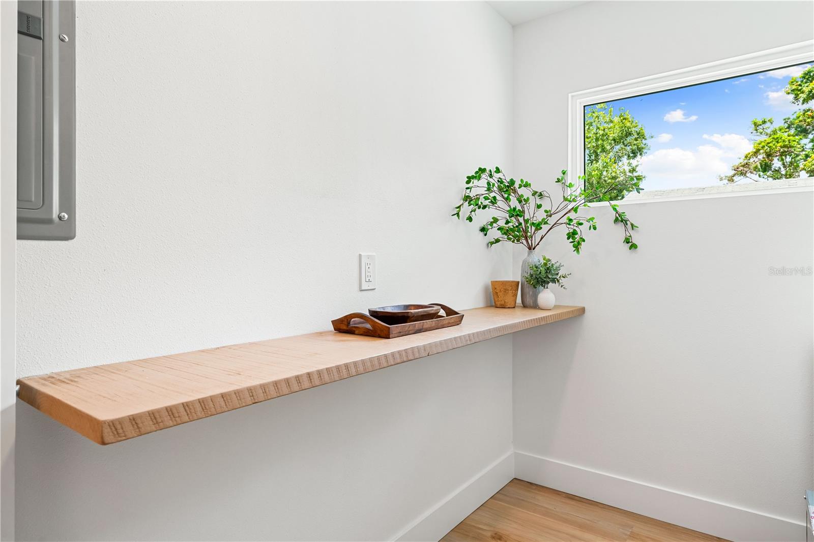 A4655984 Property Photo