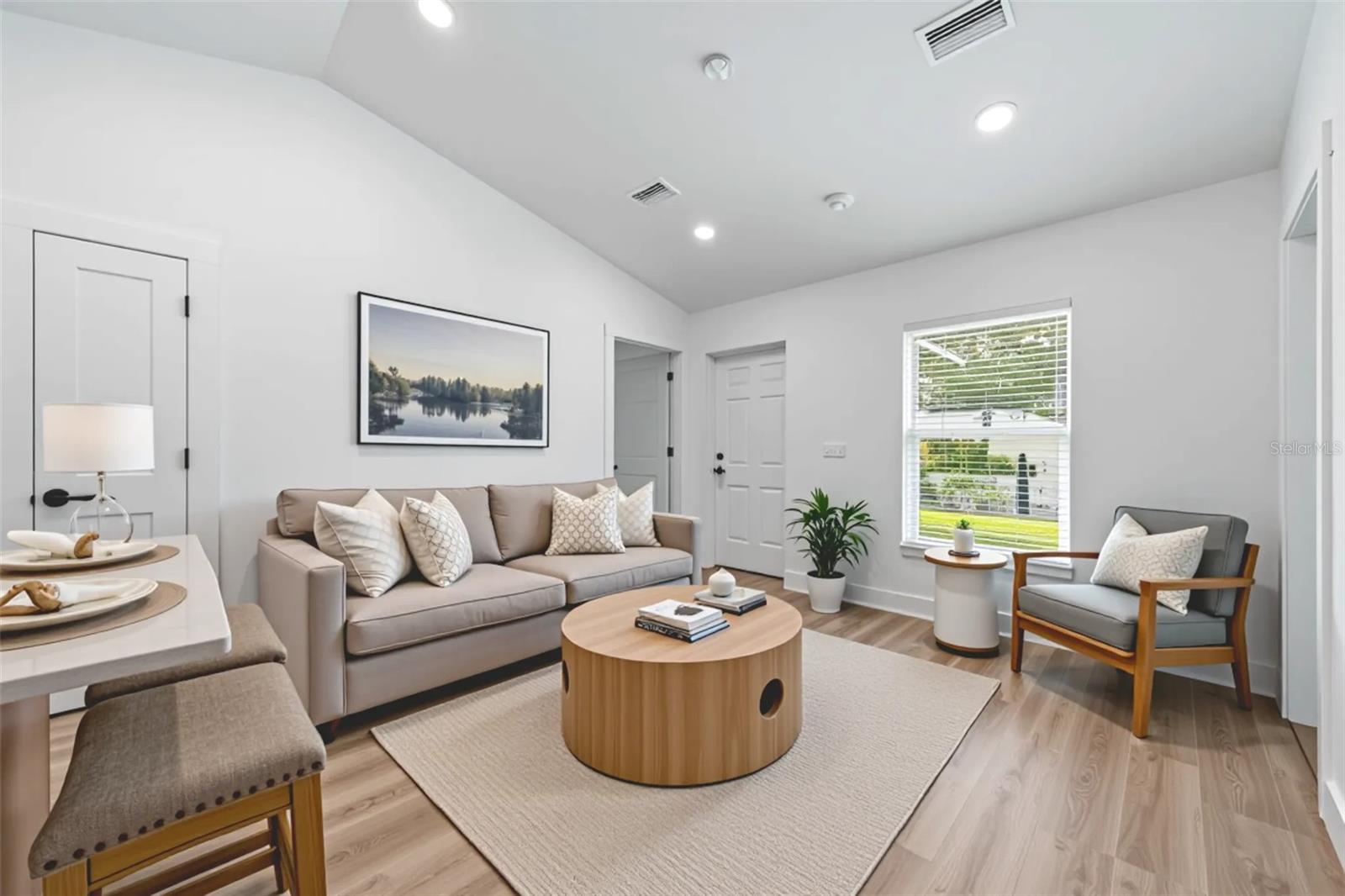 A4655984 Property Photo