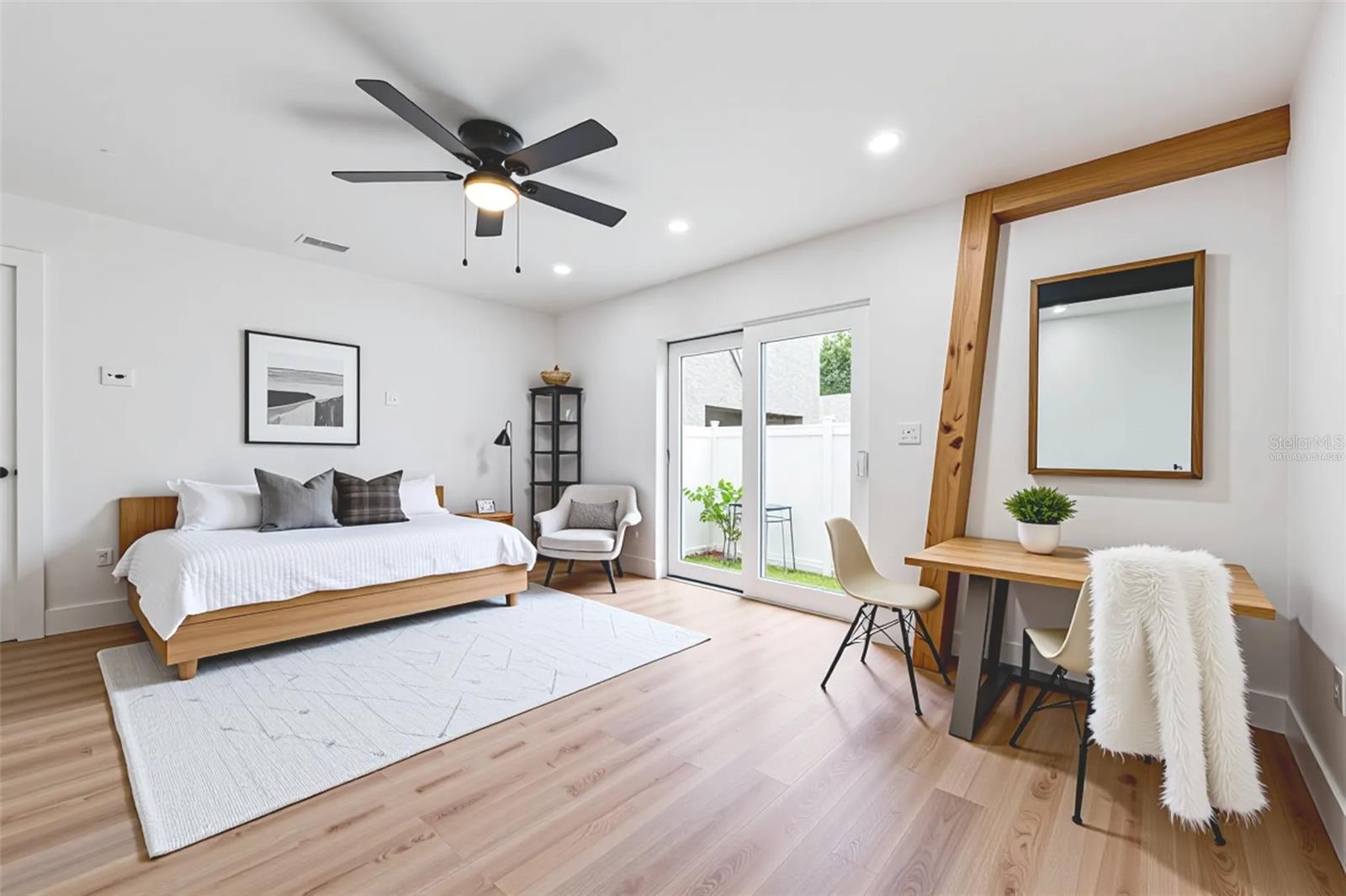 A4655984 Property Photo