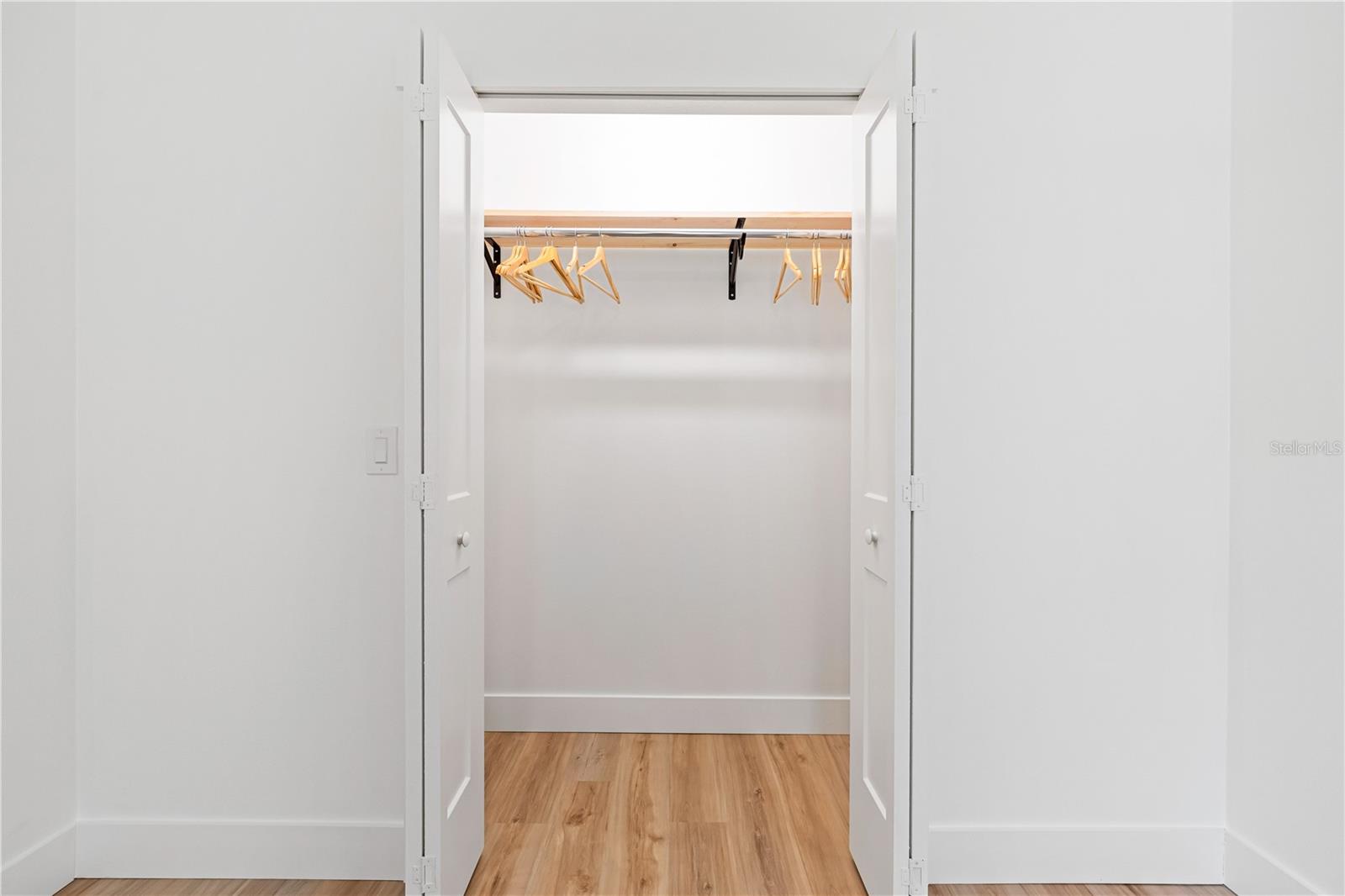 A4655984 Property Photo