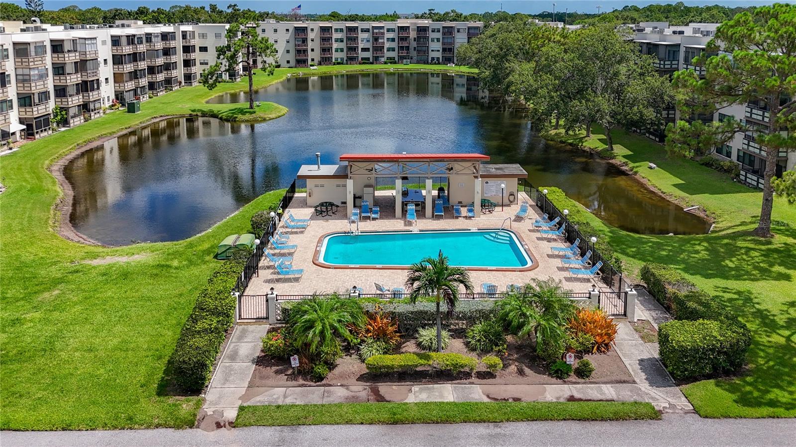 L4953761 Property Photo