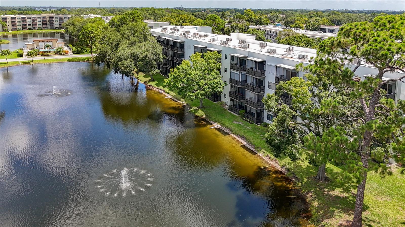 L4953761 Property Photo