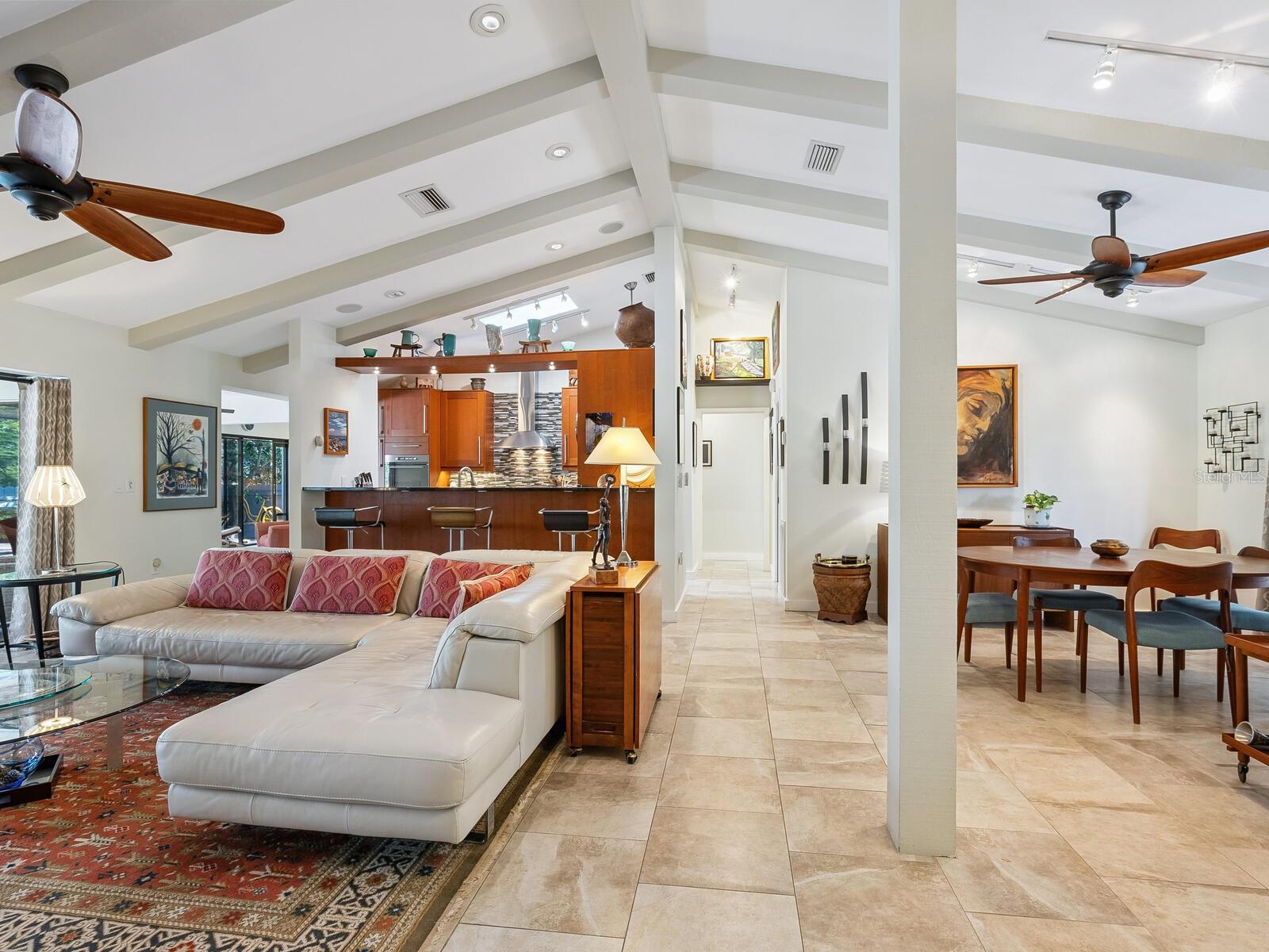 A4656017 Property Photo
