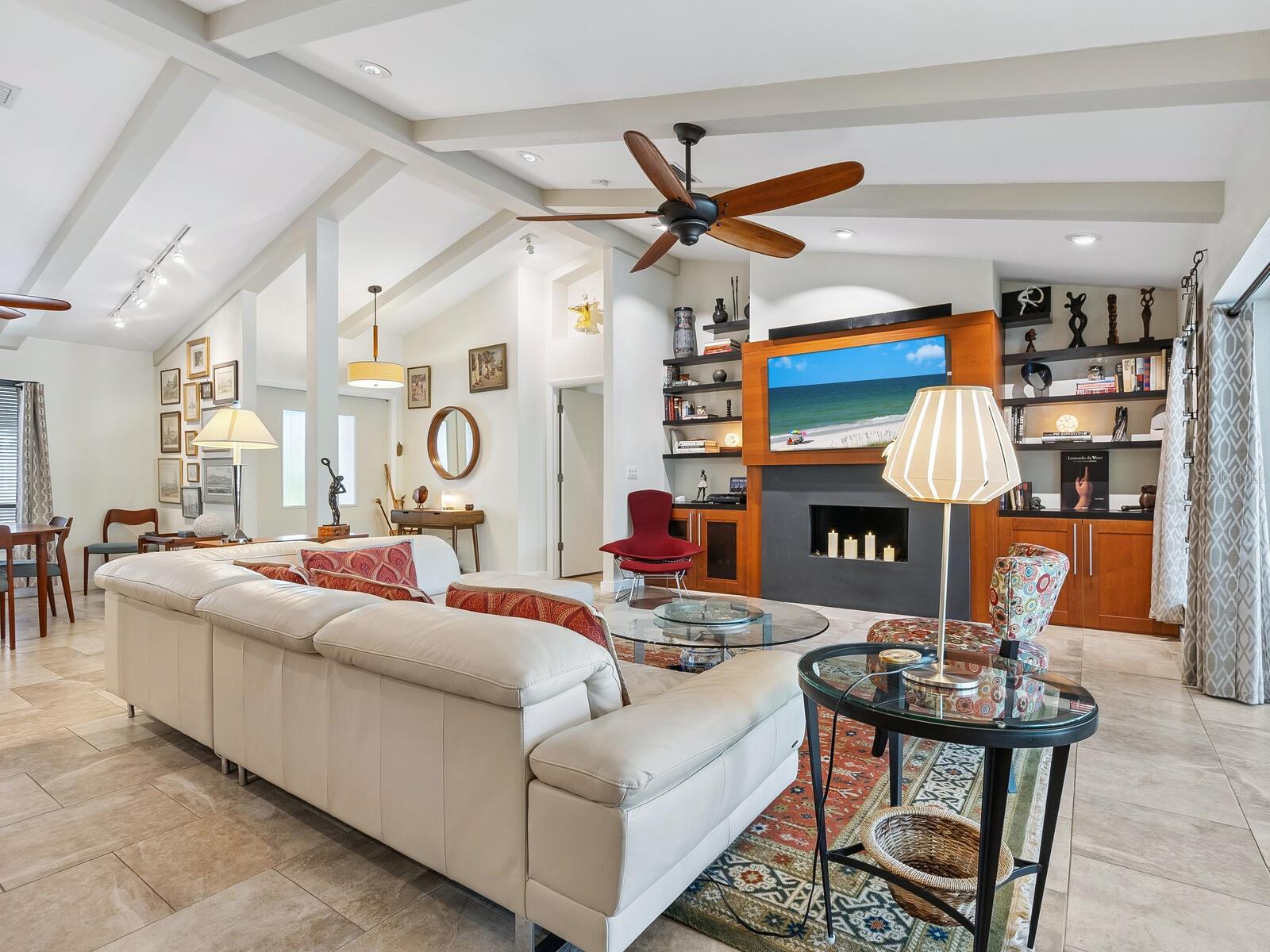 A4656017 Property Photo