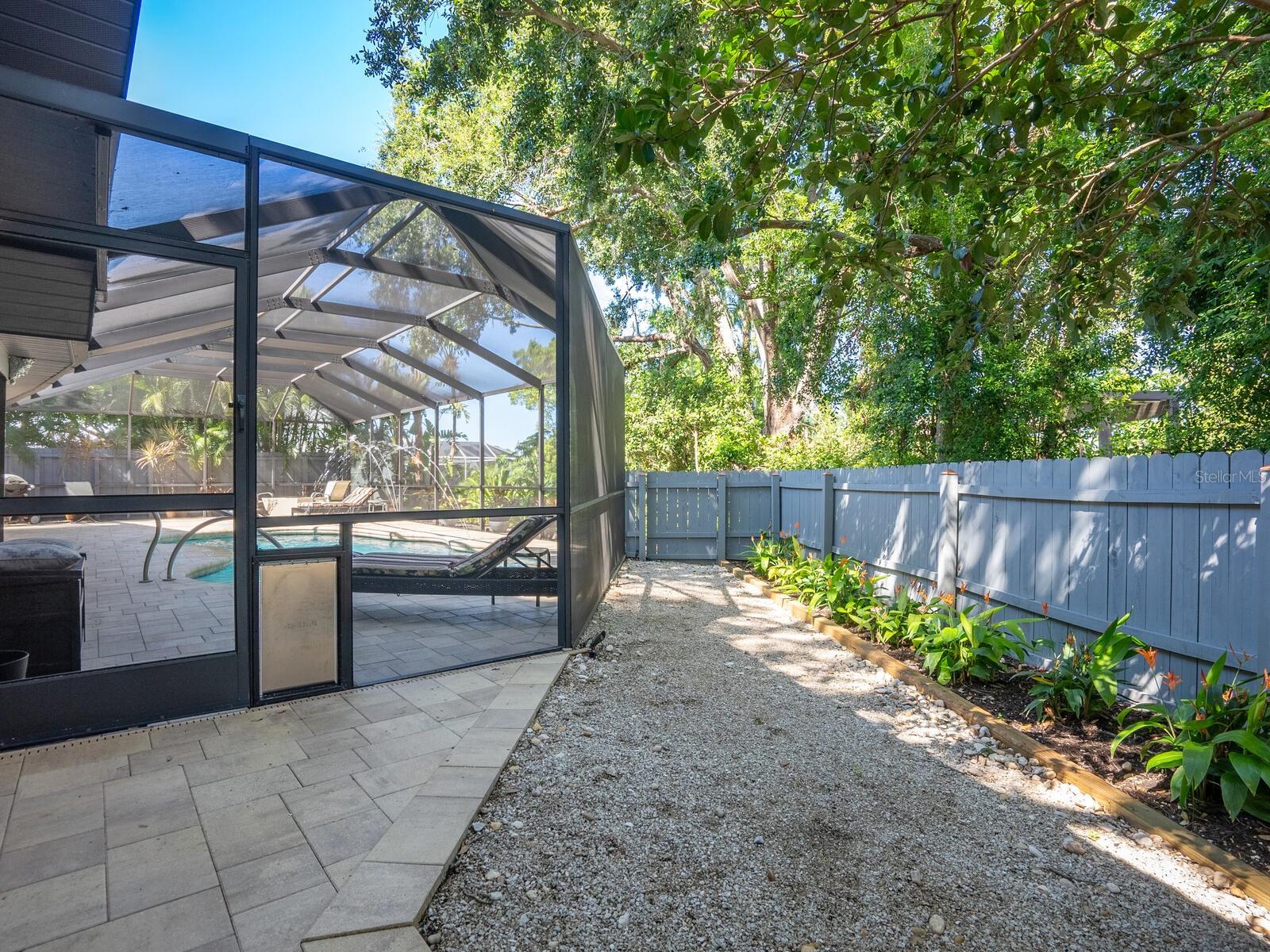 A4656017 Property Photo