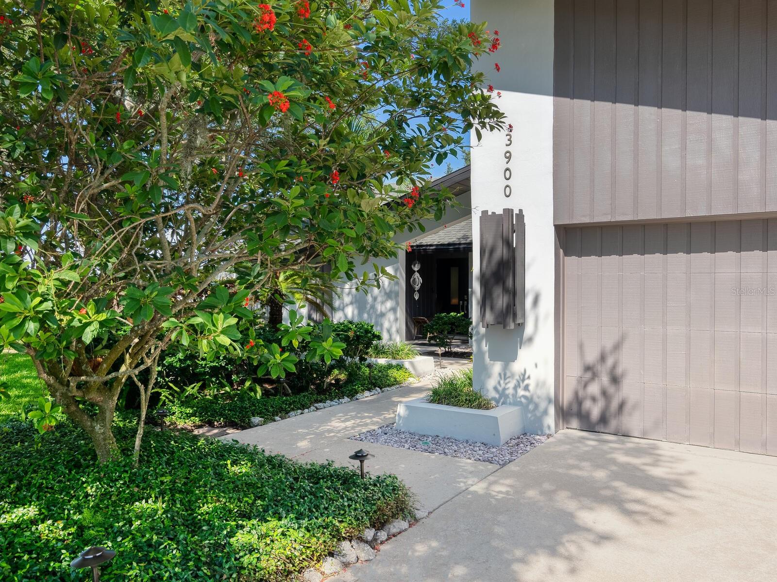 A4656017 Property Photo