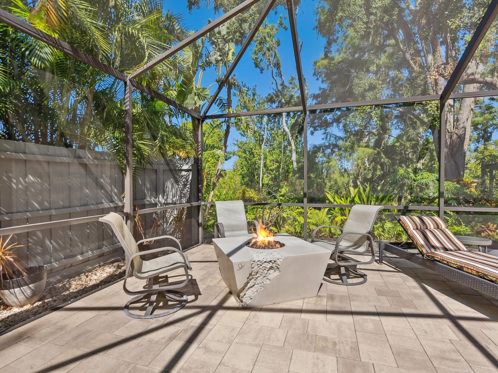 A4656017 Property Photo