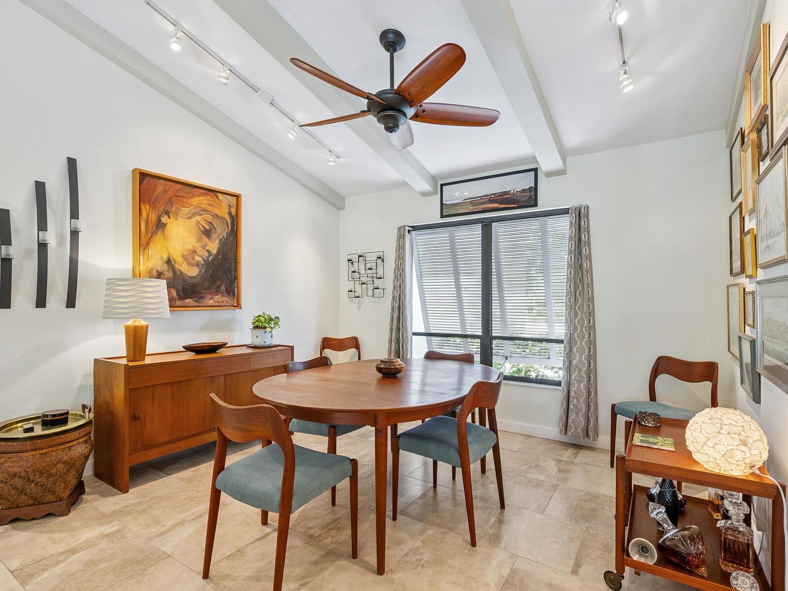 A4656017 Property Photo