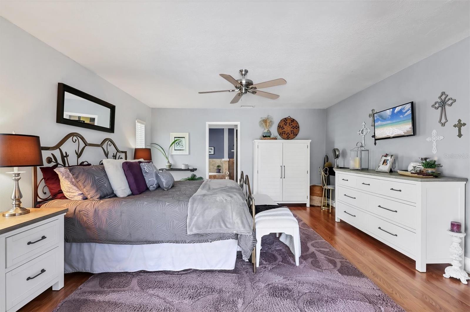 A4656030 Property Photo