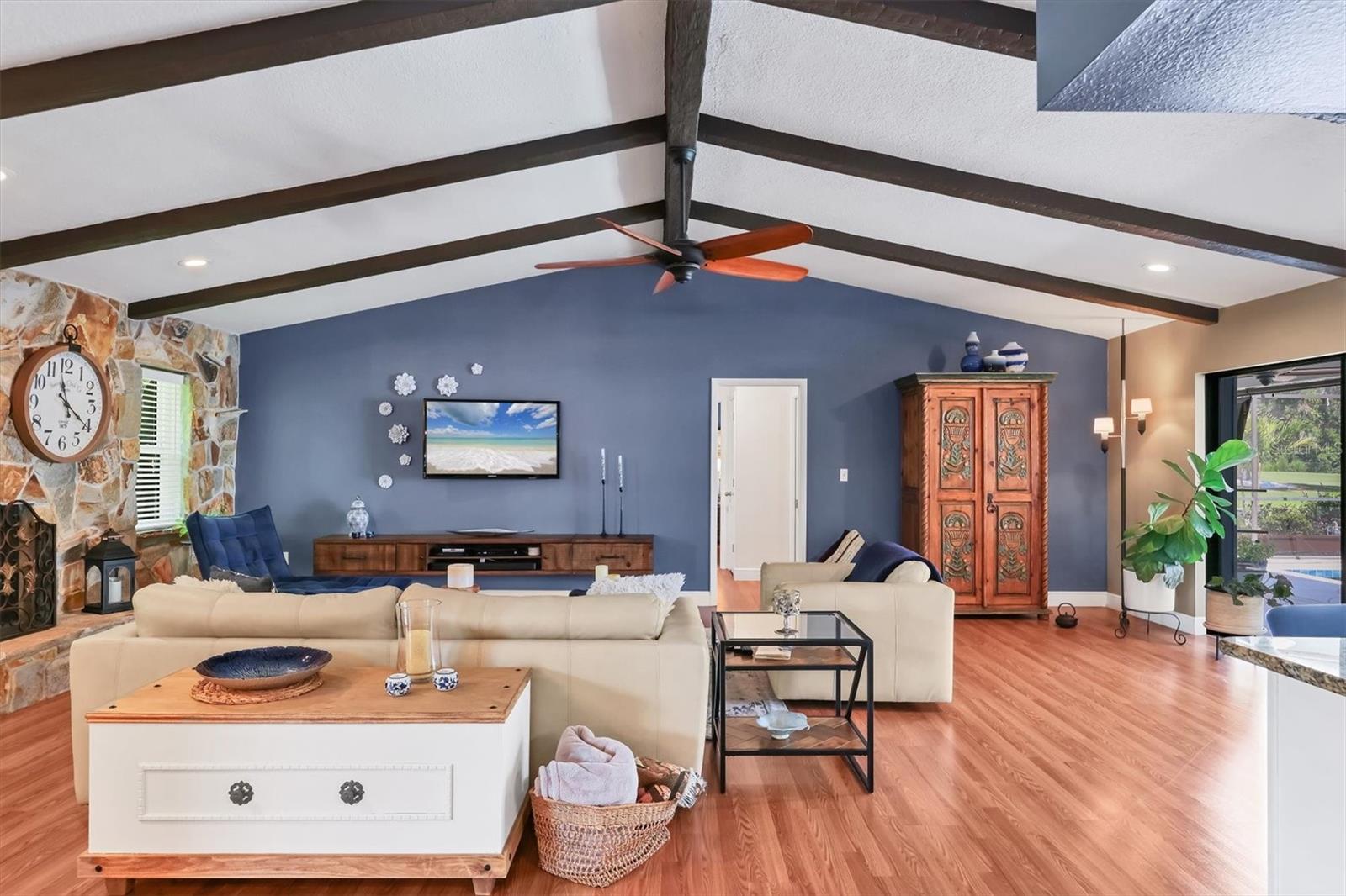 A4656030 Property Photo